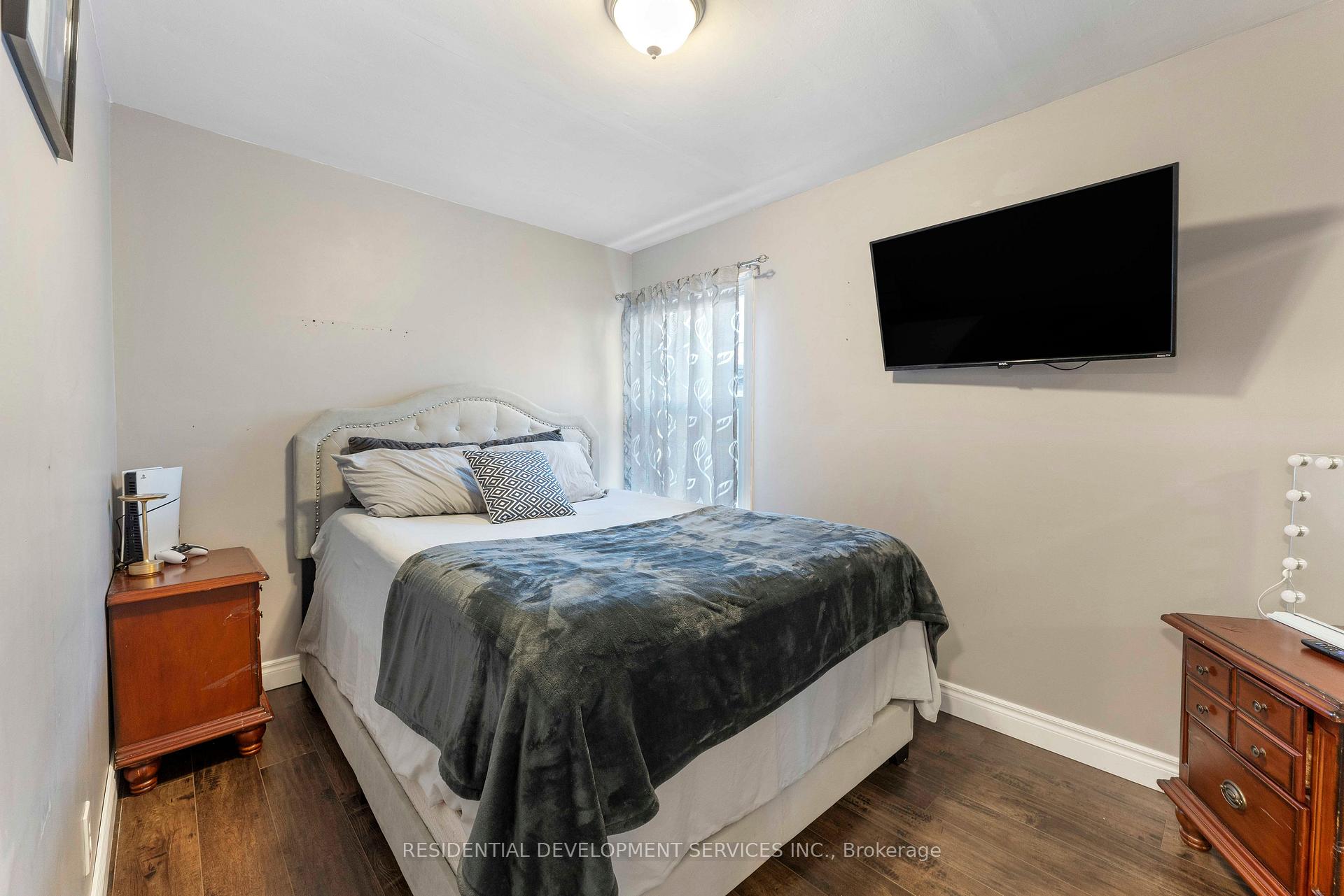 Photo 29 of 4 Nelson Avenue, Ajax, Central — HOMEH