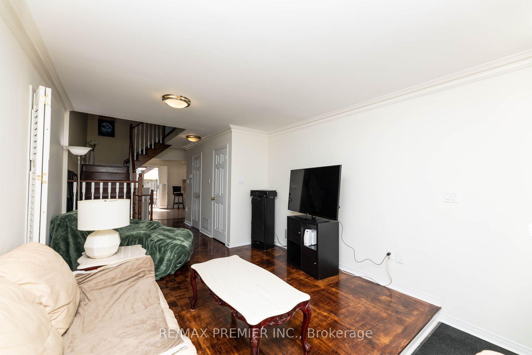 Photo 7 of Unit Upper, 56 Bologna Road, Vaughan, Vellore Village — HOMEH