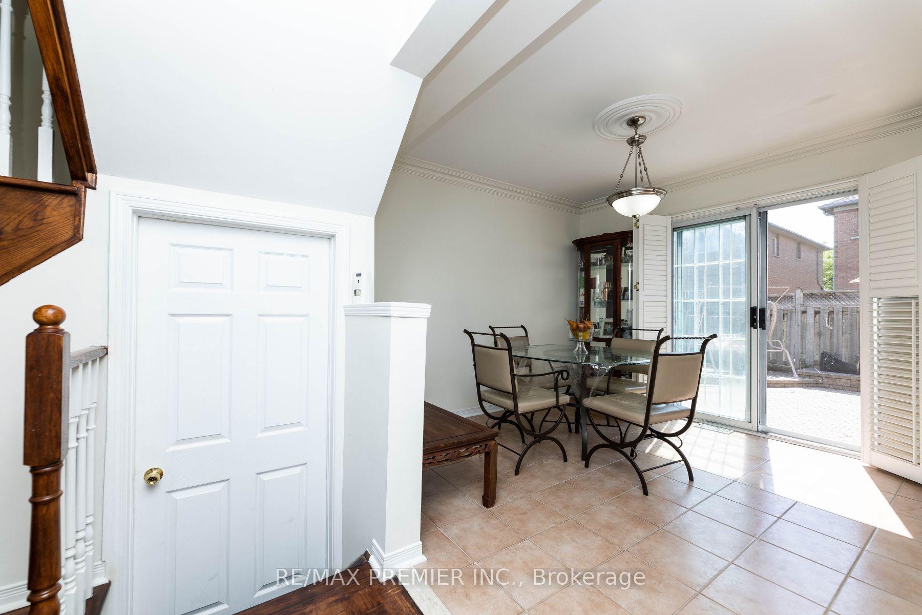 Photo 10 of Unit Upper, 56 Bologna Road, Vaughan, Vellore Village — HOMEH