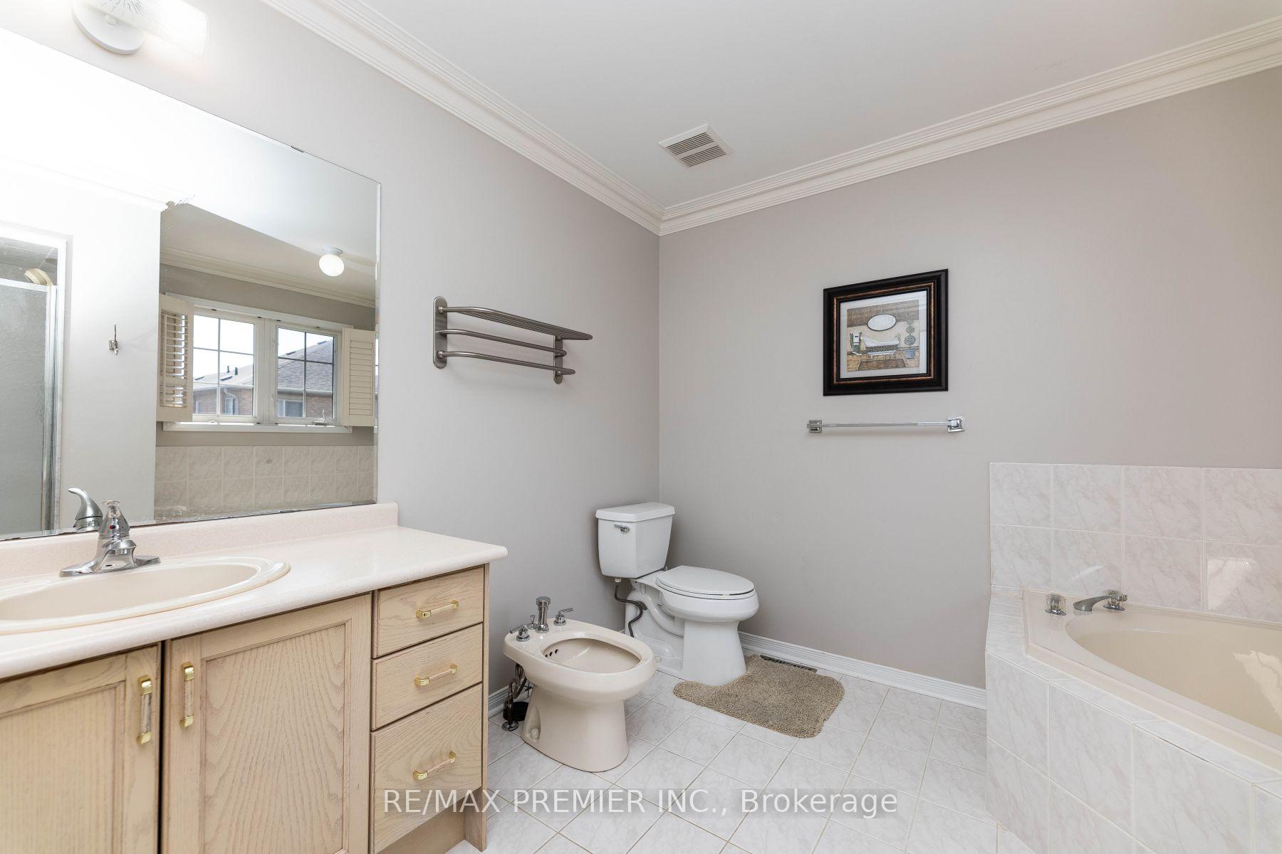 Photo 22 of Unit Upper, 56 Bologna Road, Vaughan, Vellore Village — HOMEH
