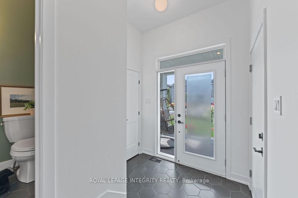 Photo 4 of 118 Thomas Street S, Arnprior — HOMEH