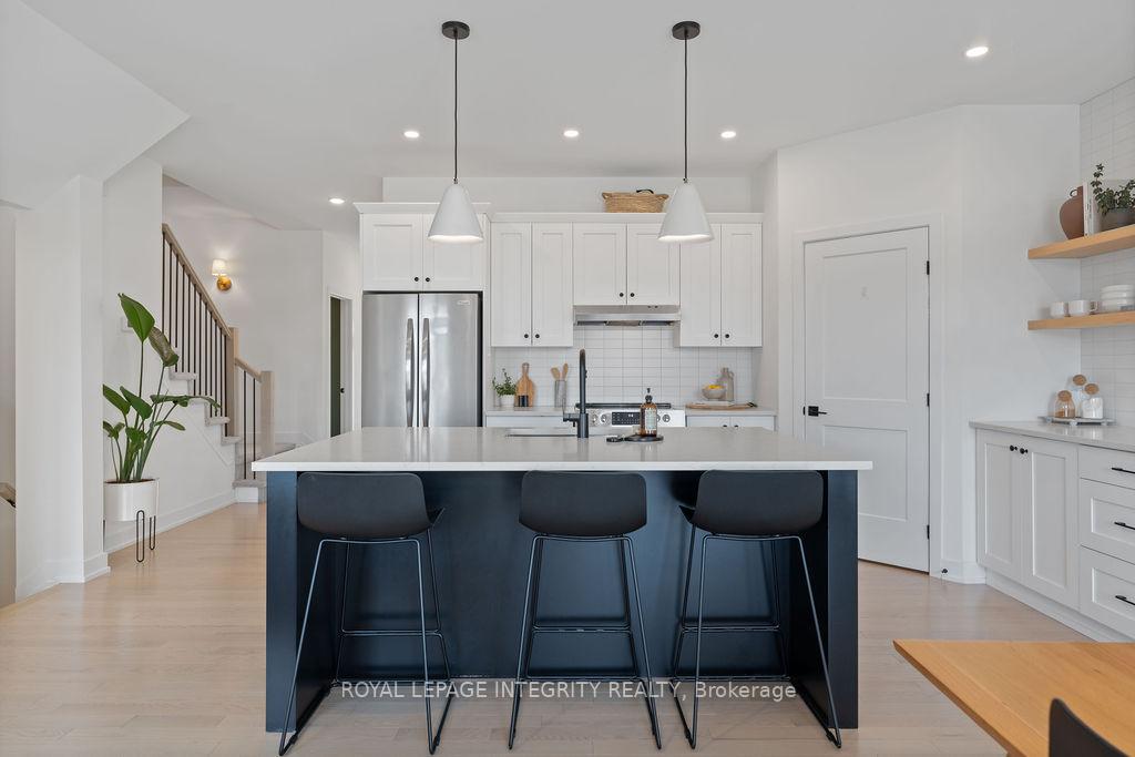 Photo 7 of 118 Thomas Street S, Arnprior — HOMEH
