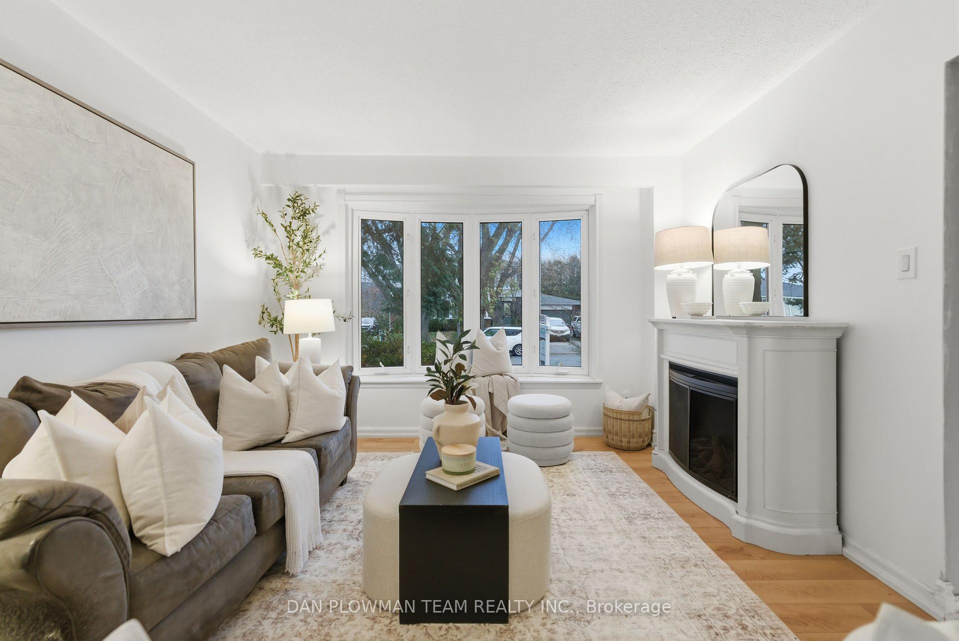 Photo 8 of 366 Rosedale Drive, Whitby, Downtown Whitby — HOMEH