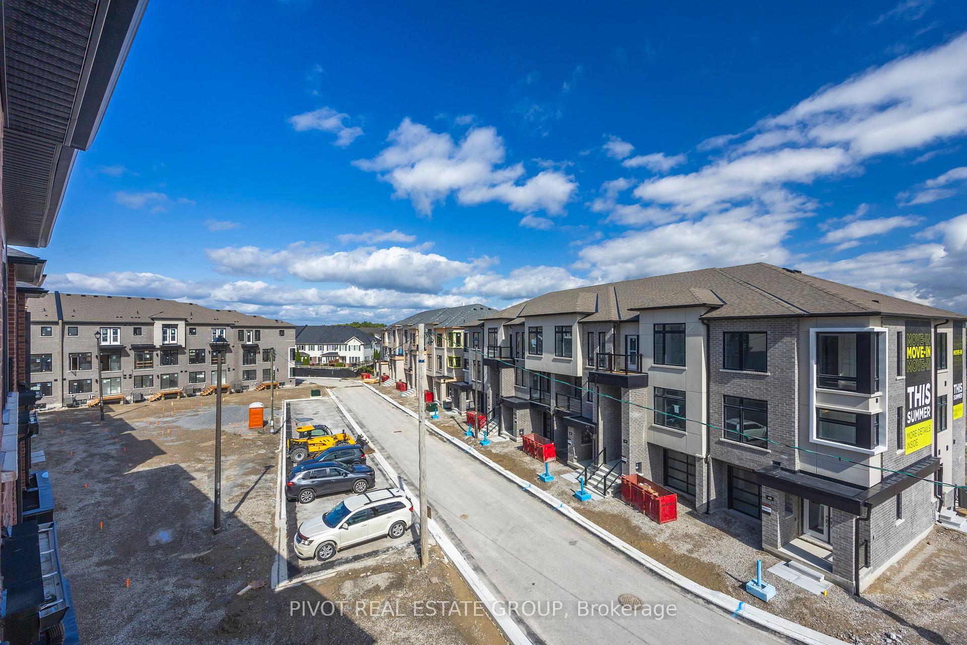 Photo 39 of 31 Pluto Way, Whitby, Brooklin — HOMEH