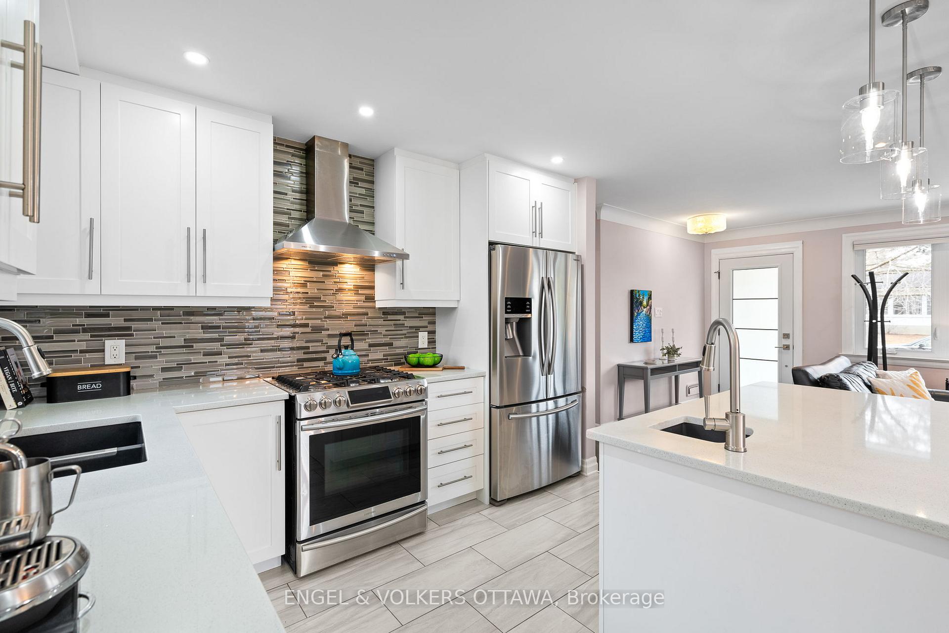 Photo 14 of 1297 Snowdon Street, Ottawa, Alta Vista — HOMEH