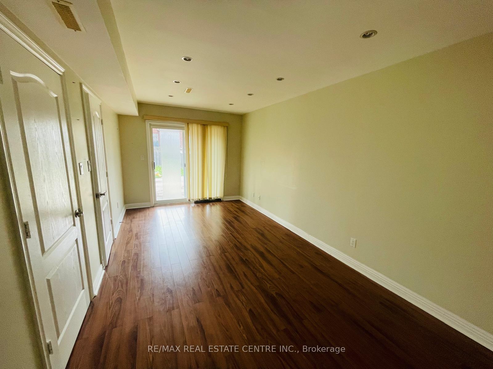 Photo 4 of 38 Rustwood Road, Vaughan, Patterson — HOMEH