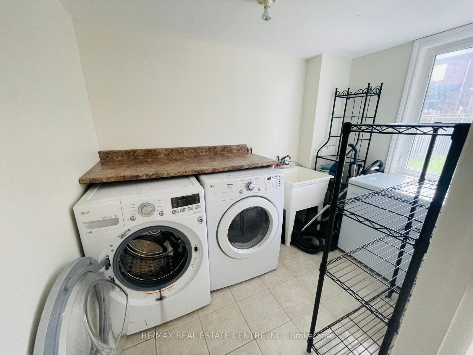 Photo 6 of 38 Rustwood Road, Vaughan, Patterson — HOMEH
