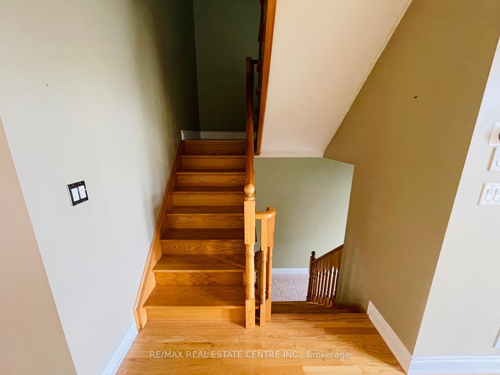 Photo 9 of 38 Rustwood Road, Vaughan, Patterson — HOMEH