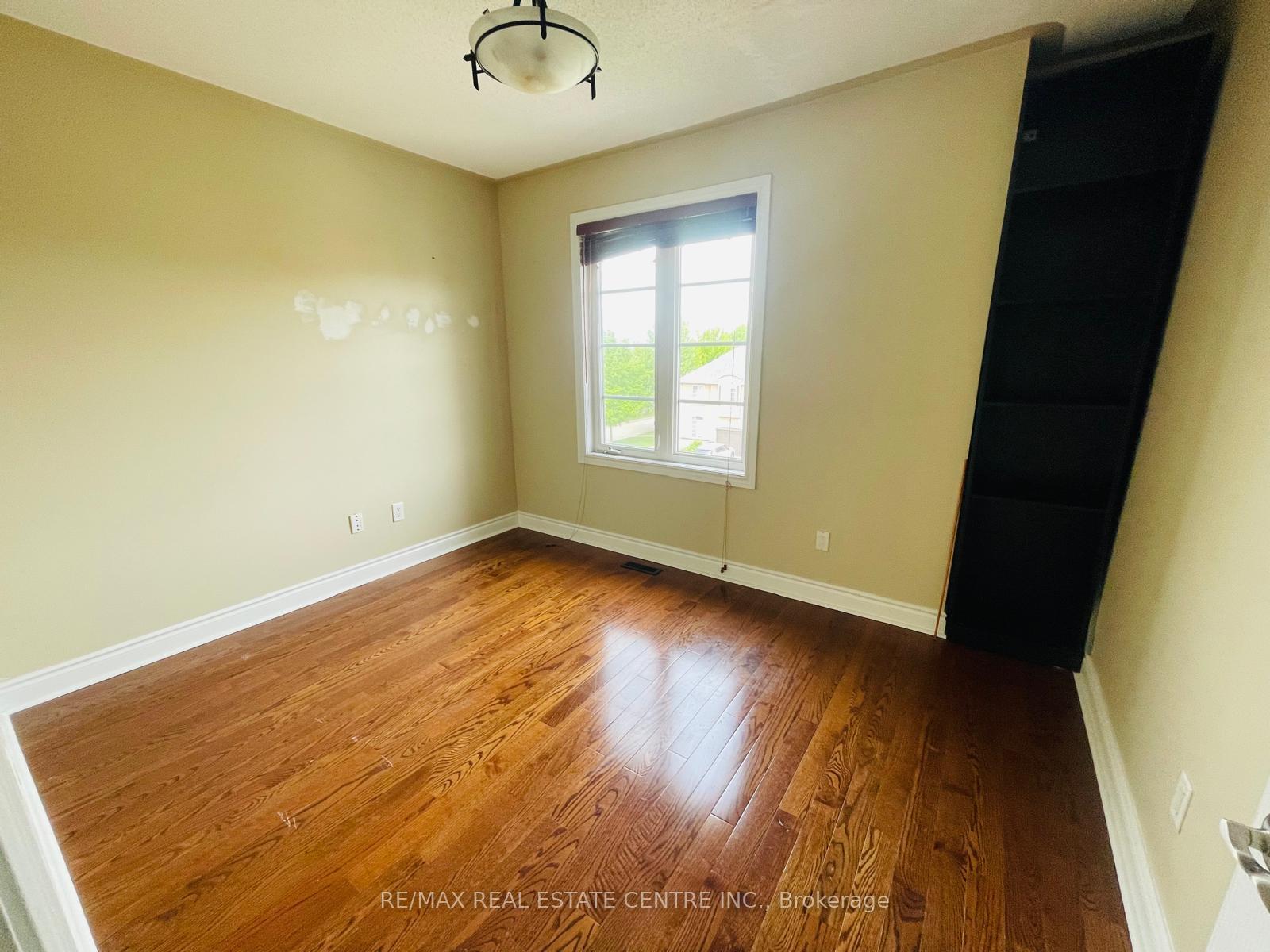 Photo 23 of 38 Rustwood Road, Vaughan, Patterson — HOMEH