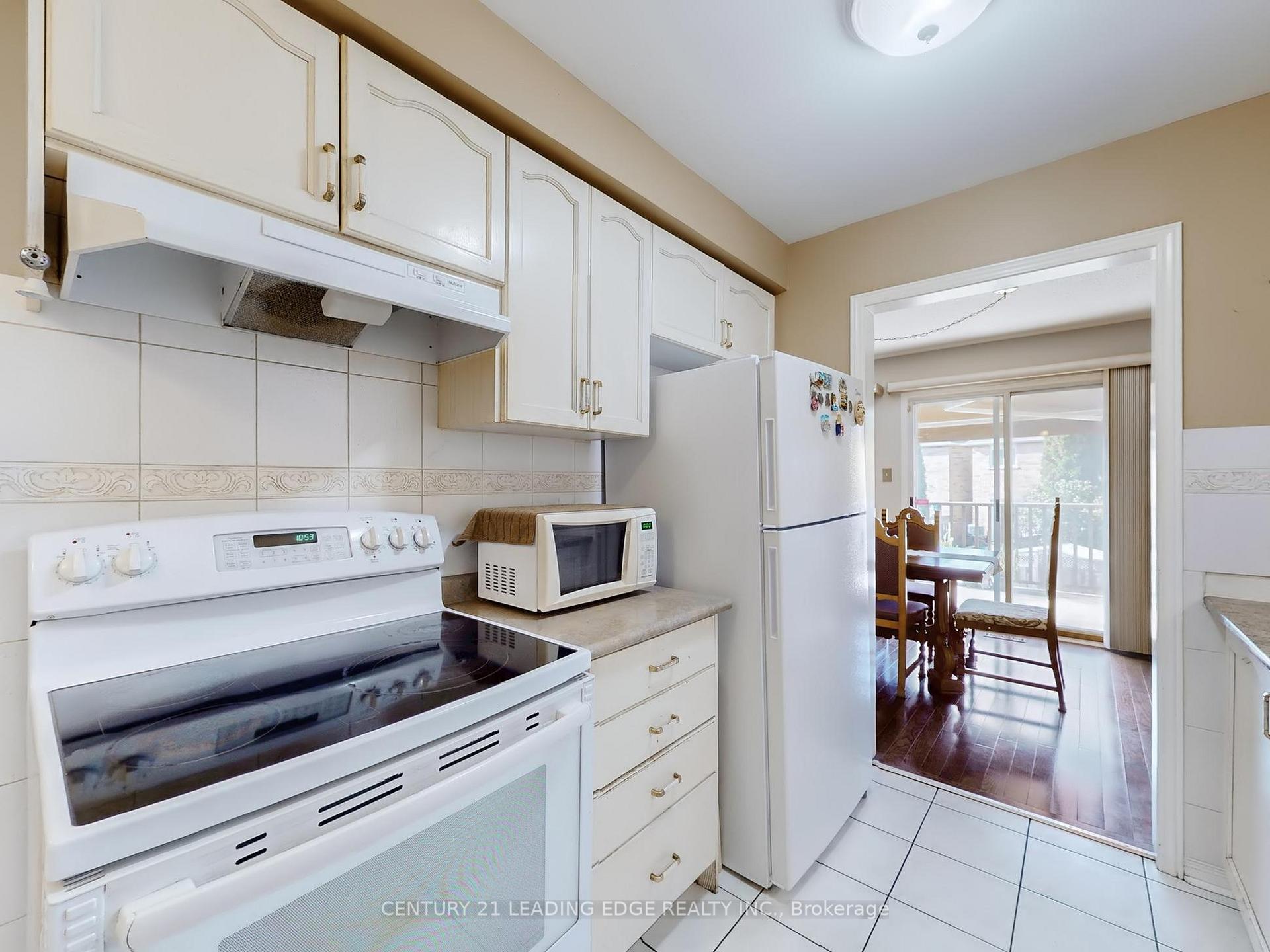 Photo 8 of 36 Opera Place, Vaughan, East Woodbridge — HOMEH