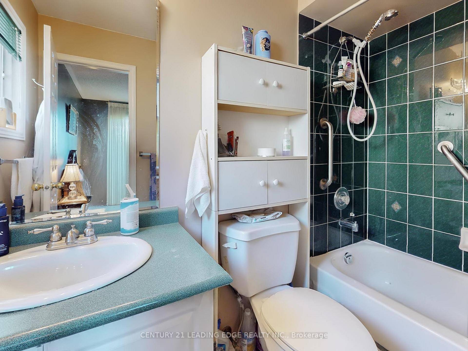 Photo 18 of 36 Opera Place, Vaughan, East Woodbridge — HOMEH