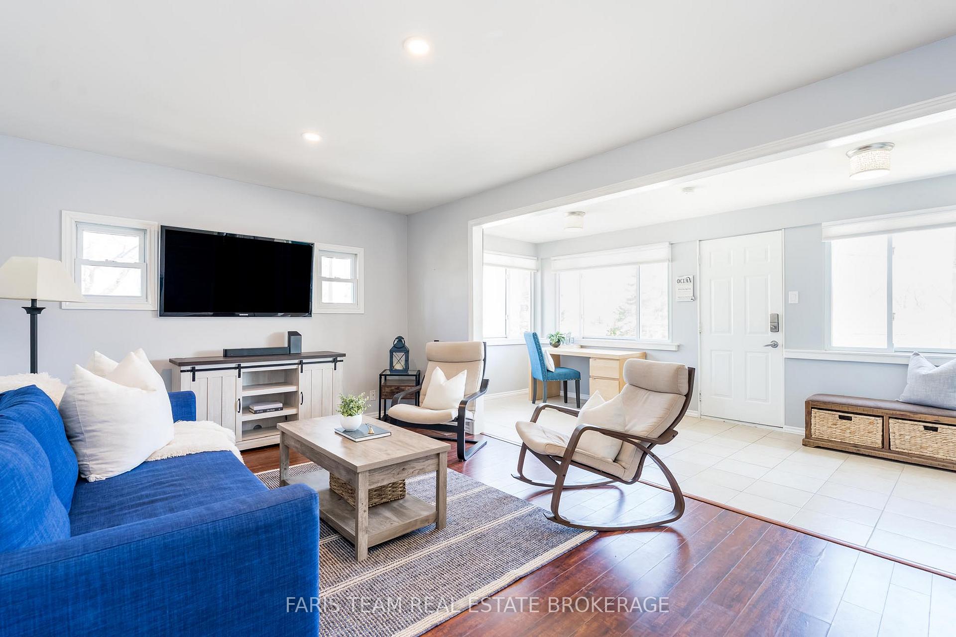 Photo 8 of 24 Old Mosley Street, Wasaga Beach — HOMEH