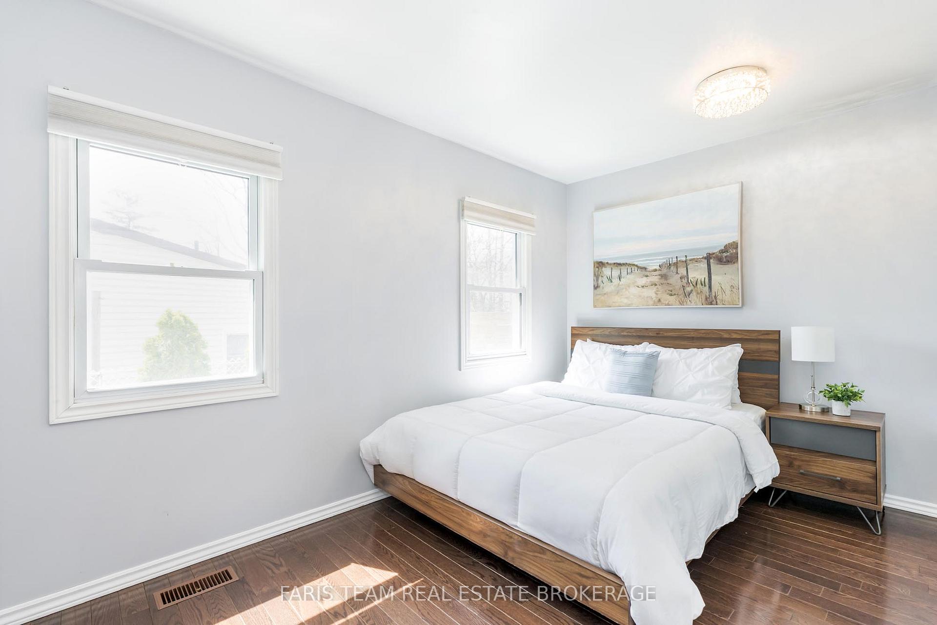 Photo 10 of 24 Old Mosley Street, Wasaga Beach — HOMEH