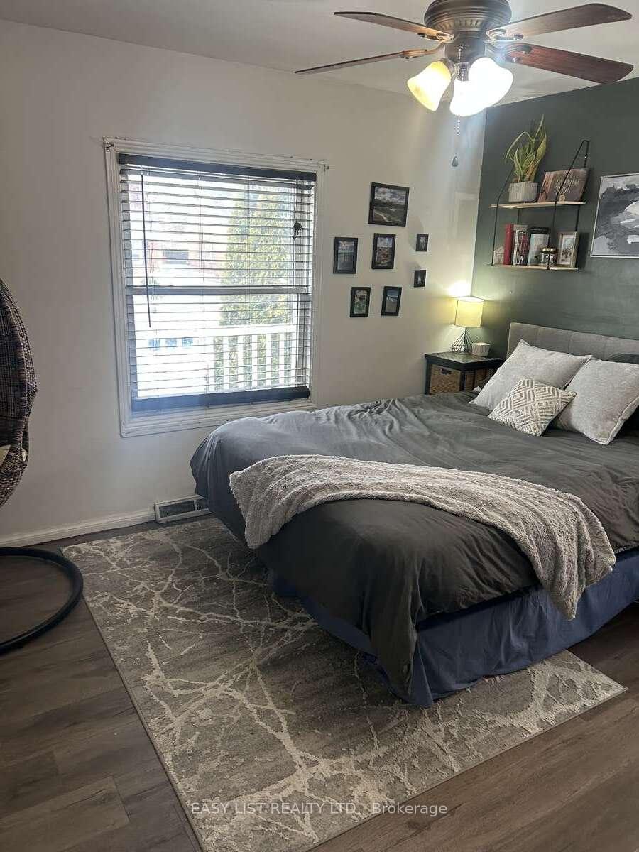Photo 10 of 1136 Fairview Boulevard, Windsor — HOMEH