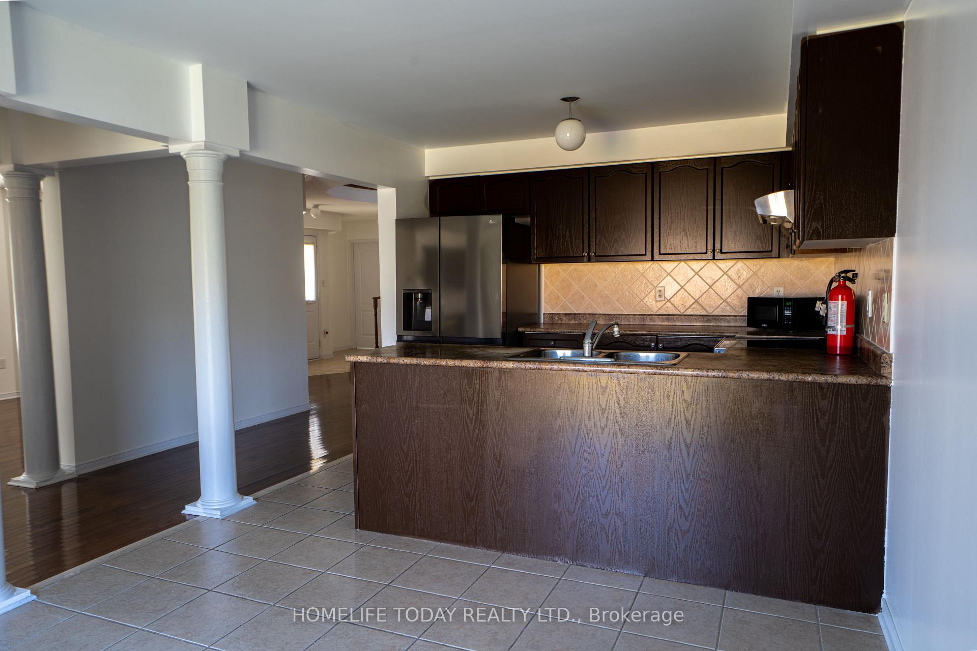Photo 9 of Unit Main, 2 Pardon Avenue, Whitby, Williamsburg — HOMEH