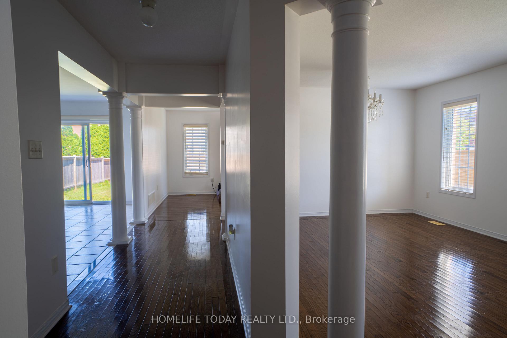 Photo 10 of Unit Main, 2 Pardon Avenue, Whitby, Williamsburg — HOMEH