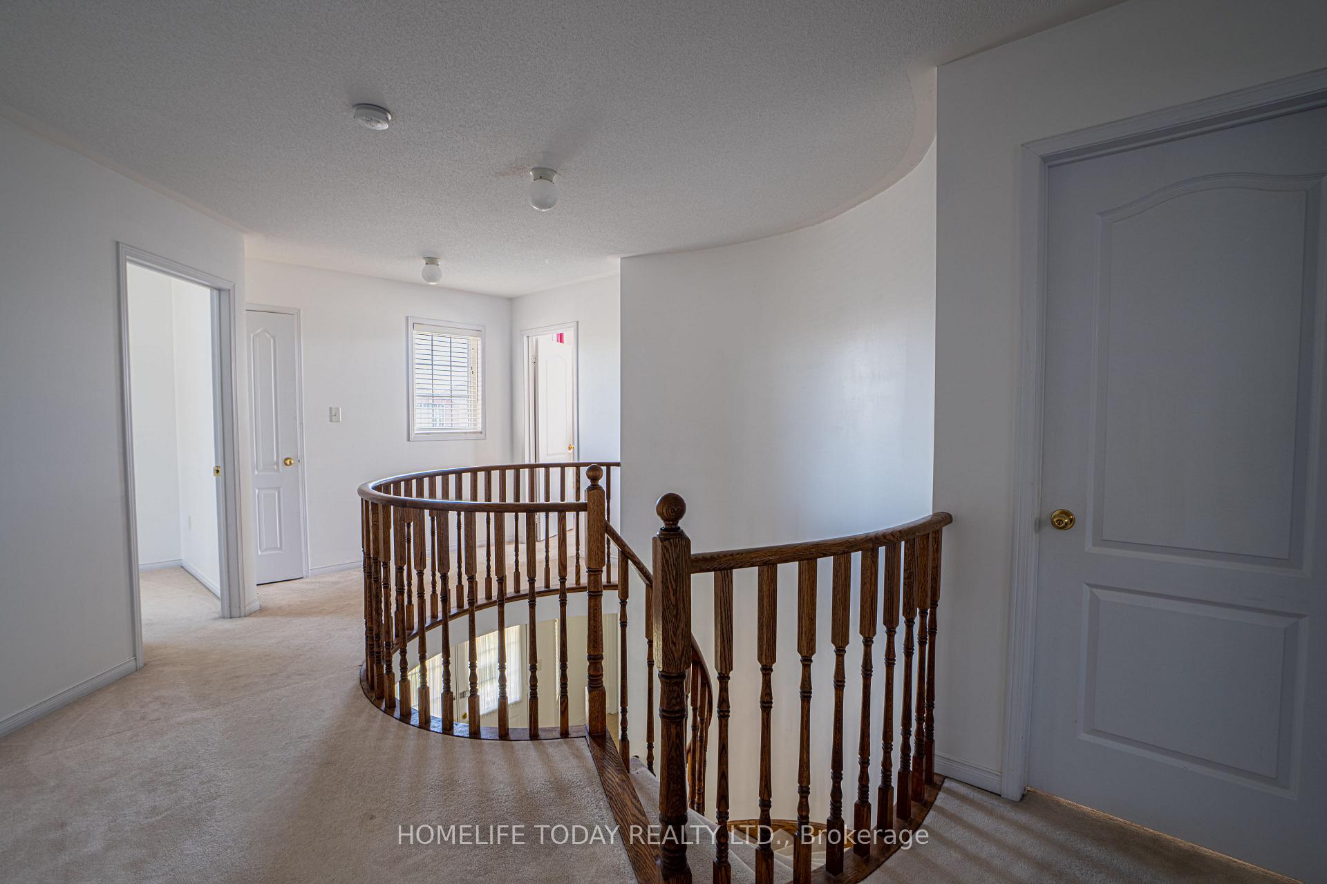 Photo 12 of Unit Main, 2 Pardon Avenue, Whitby, Williamsburg — HOMEH