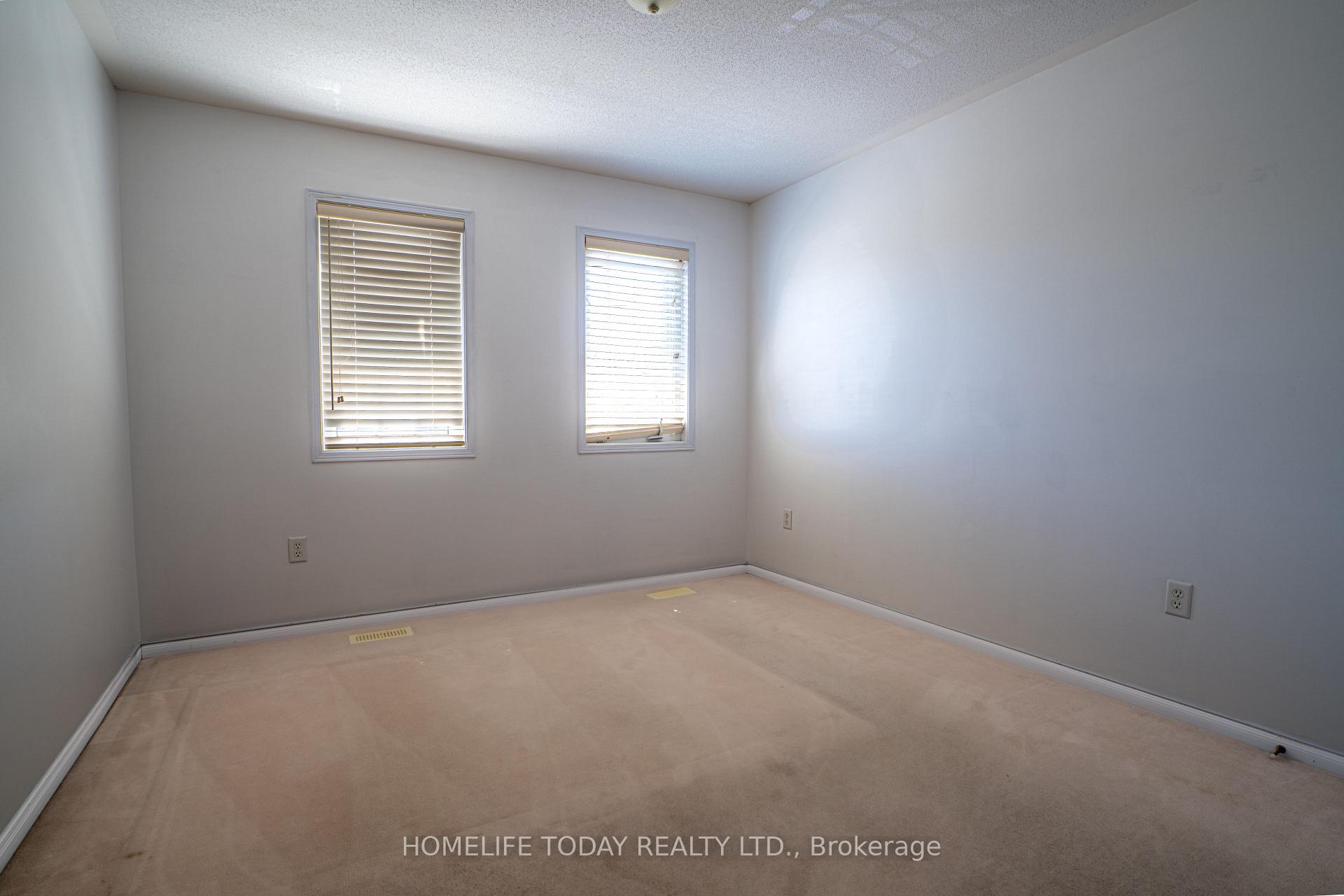 Photo 15 of Unit Main, 2 Pardon Avenue, Whitby, Williamsburg — HOMEH