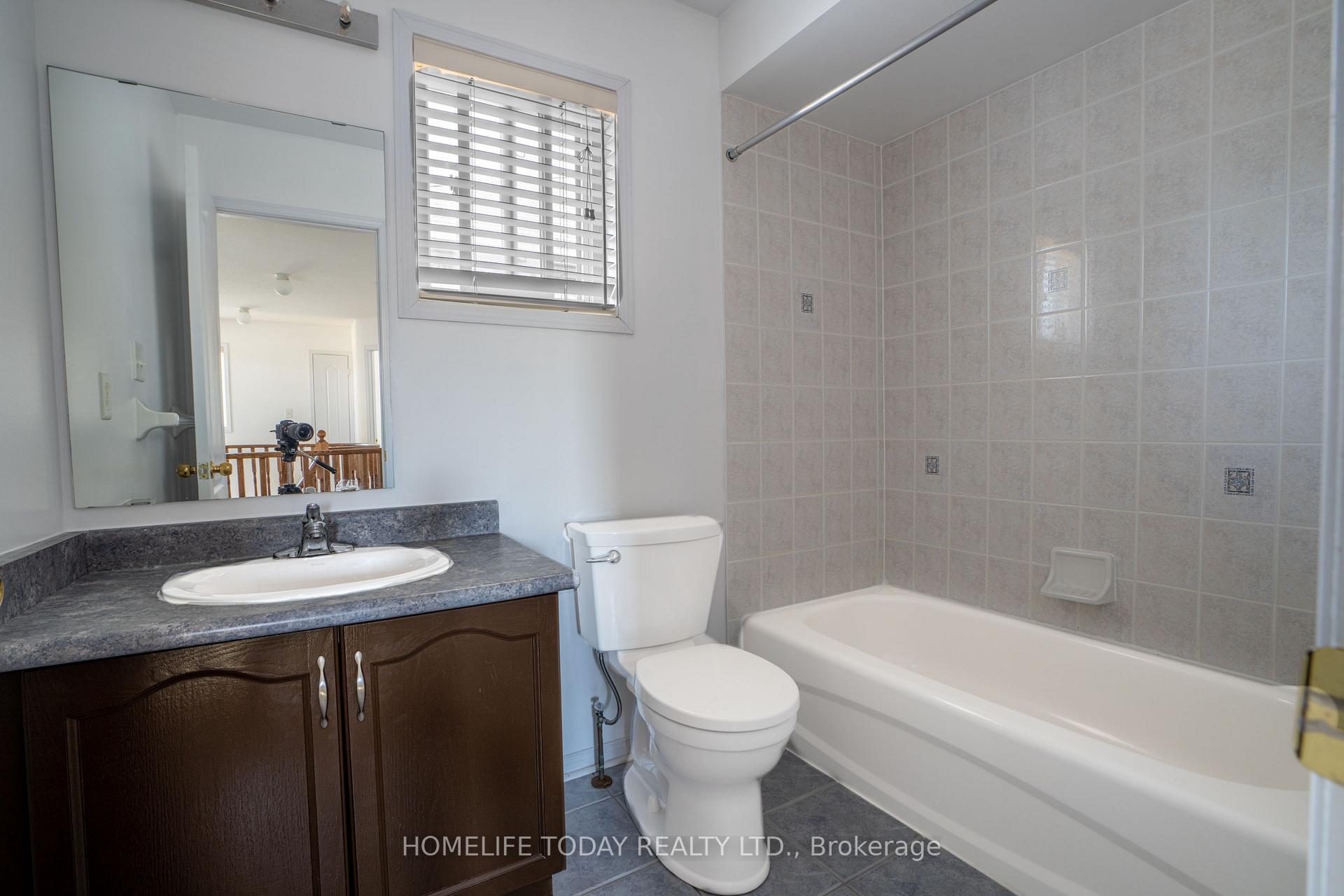 Photo 16 of Unit Main, 2 Pardon Avenue, Whitby, Williamsburg — HOMEH