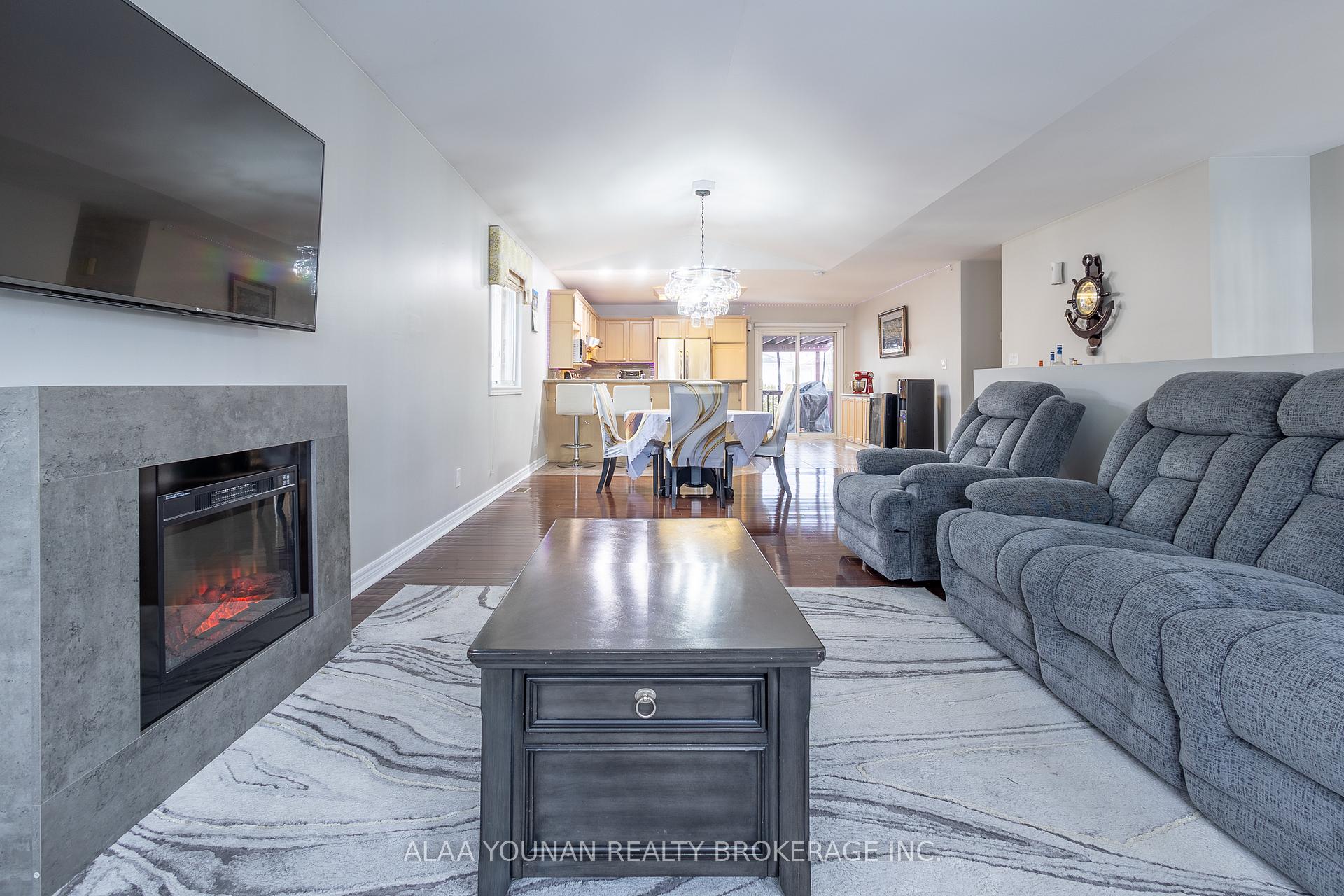 Photo 12 of 935 Rendezvous Drive, Windsor — HOMEH