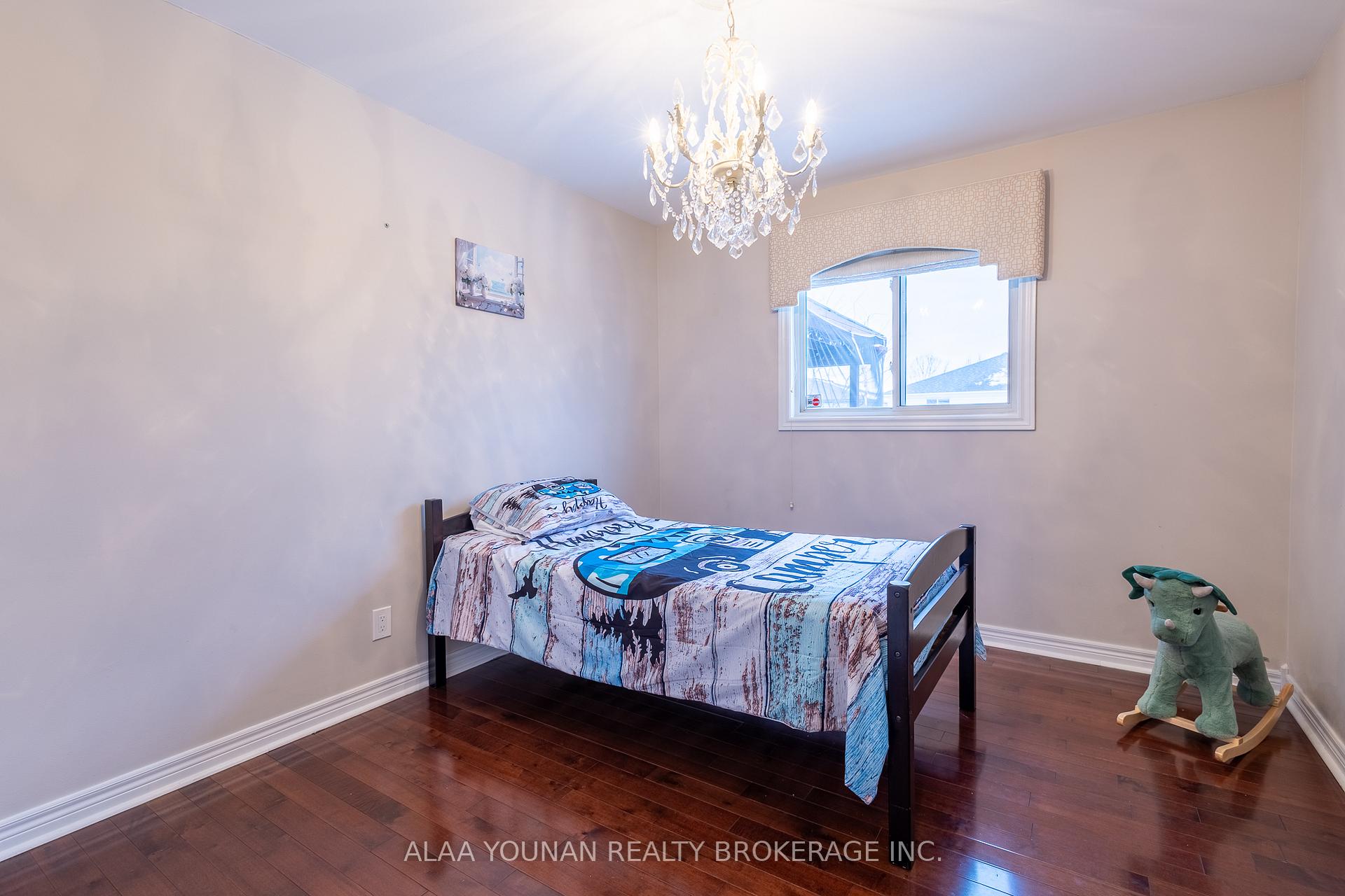 Photo 21 of 935 Rendezvous Drive, Windsor — HOMEH