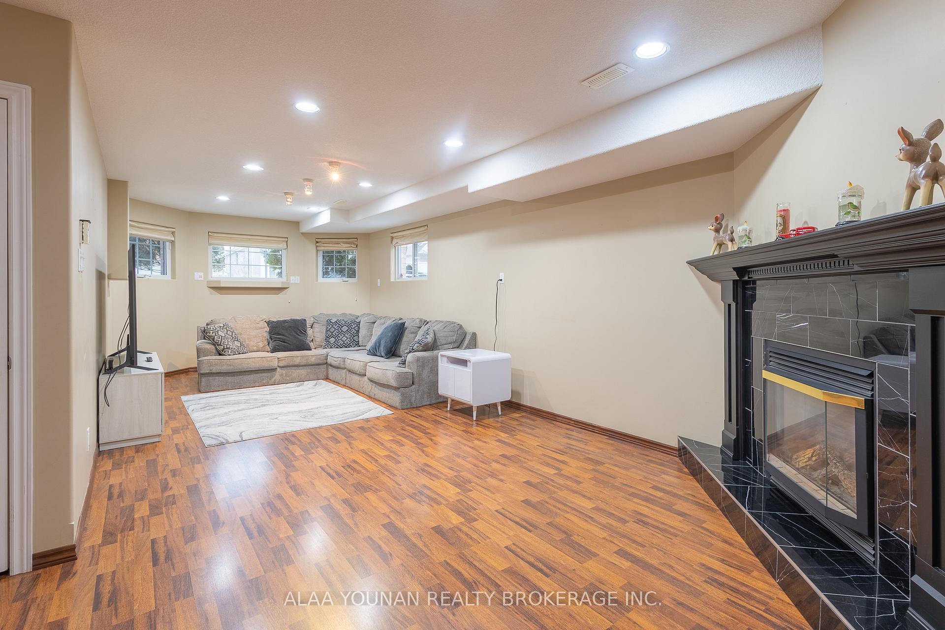 Photo 25 of 935 Rendezvous Drive, Windsor — HOMEH