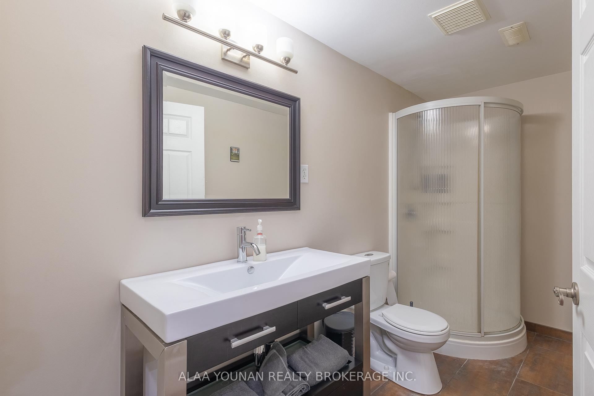 Photo 27 of 935 Rendezvous Drive, Windsor — HOMEH