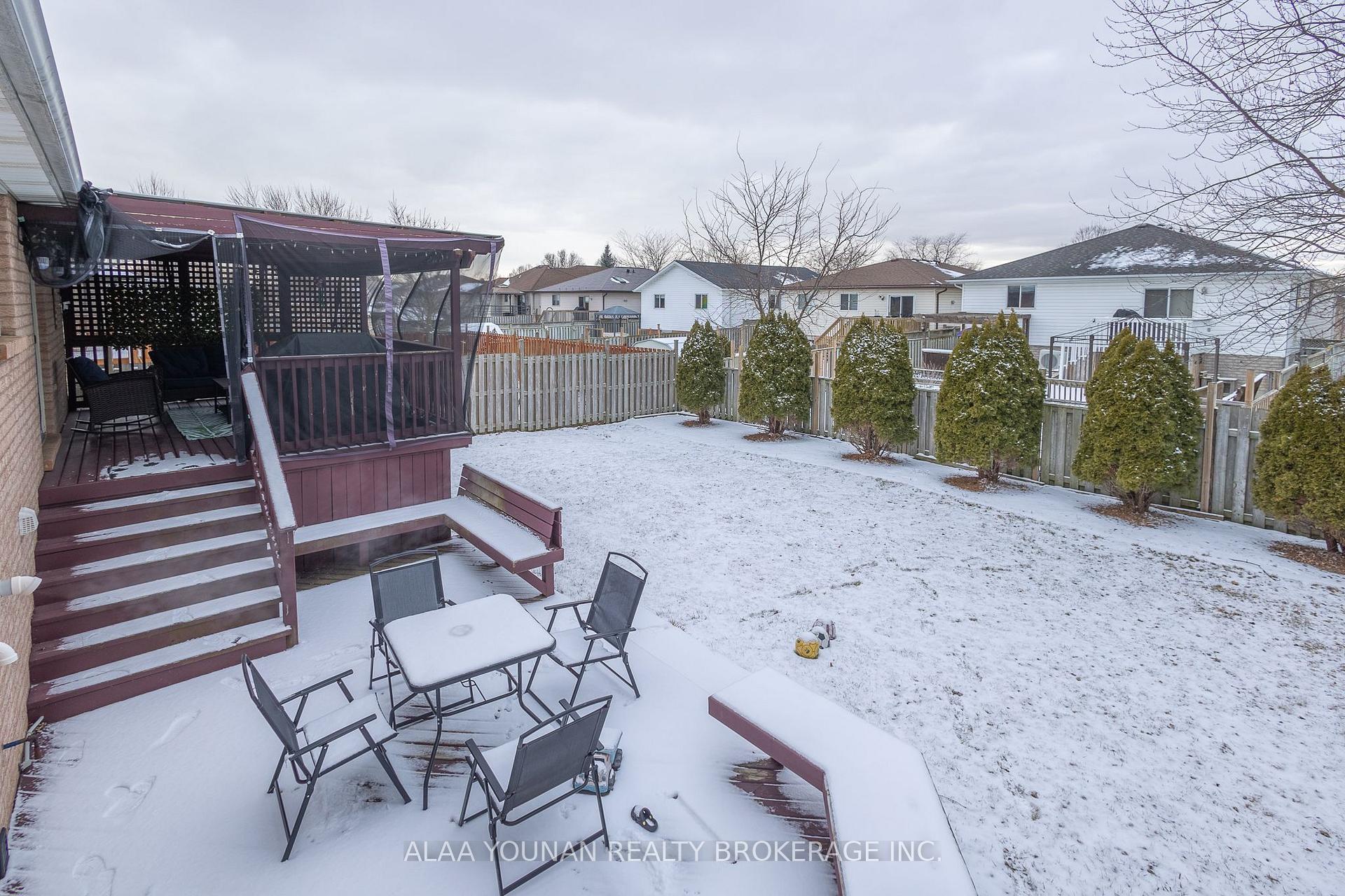 Photo 30 of 935 Rendezvous Drive, Windsor — HOMEH