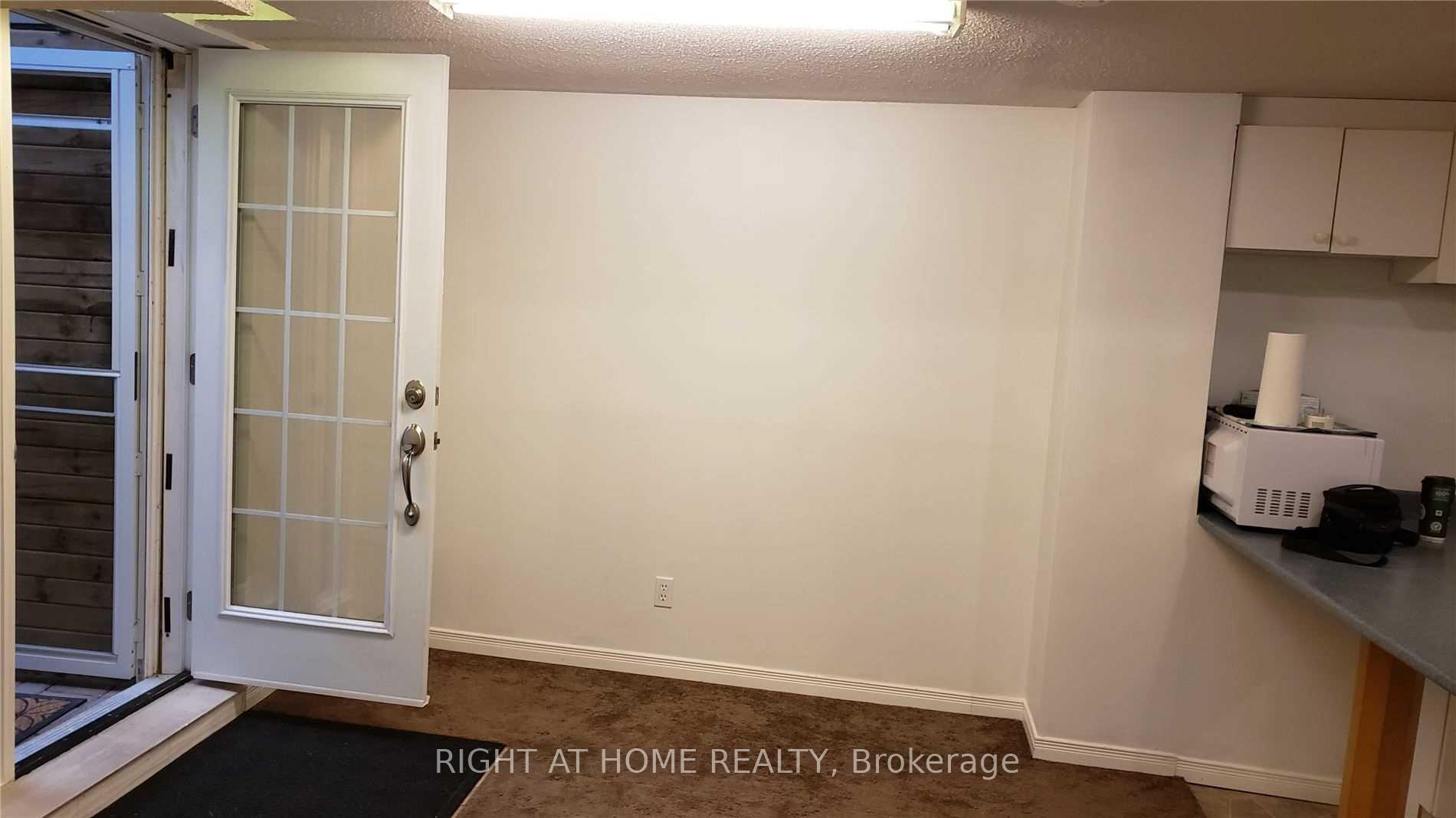 Photo 7 of 19 Patrice Crescent N, Vaughan, Crestwood-Springfarm-Yorkhill — HOMEH