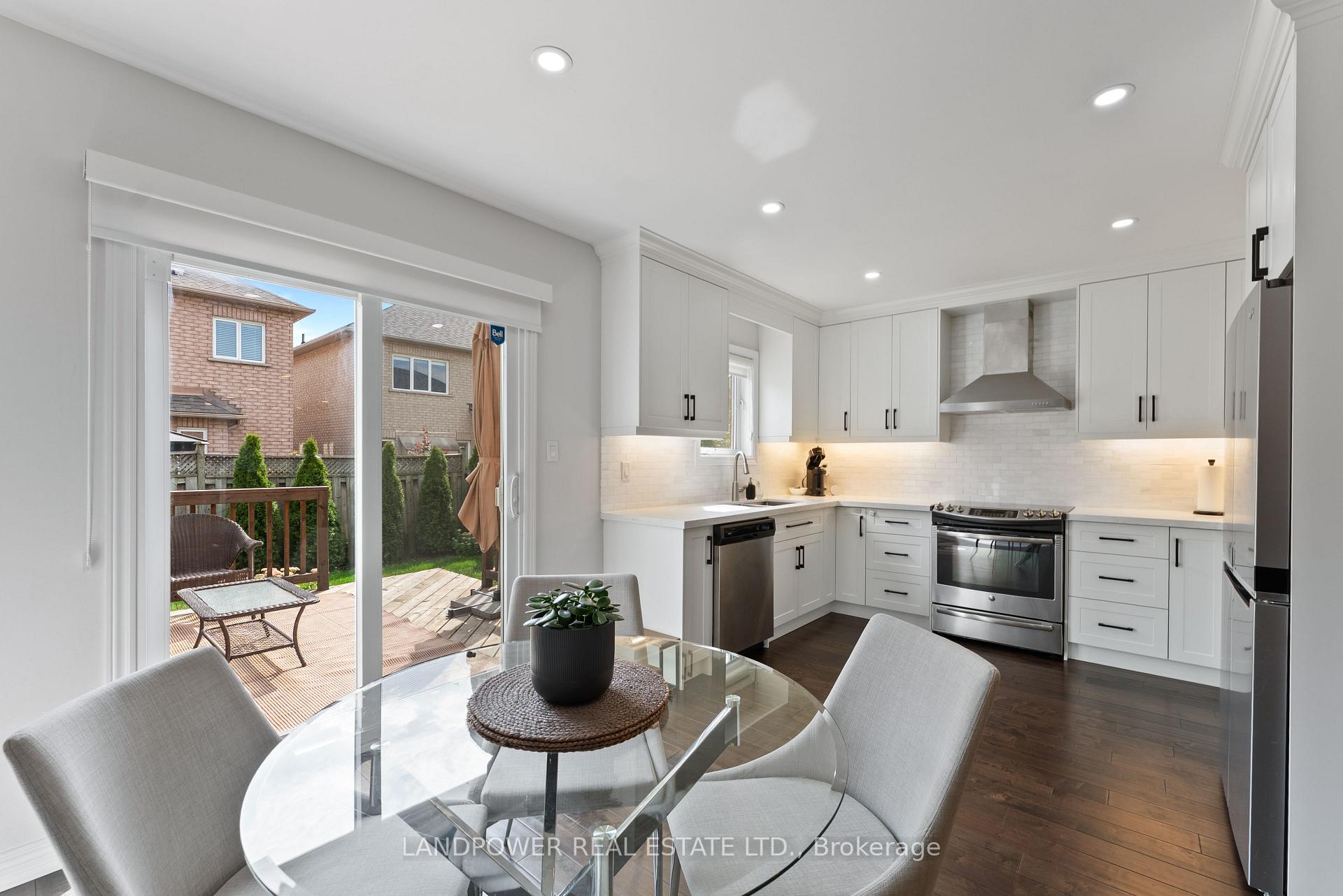 Photo 11 of 57 Royal Appian Crescent, Vaughan, Patterson — HOMEH