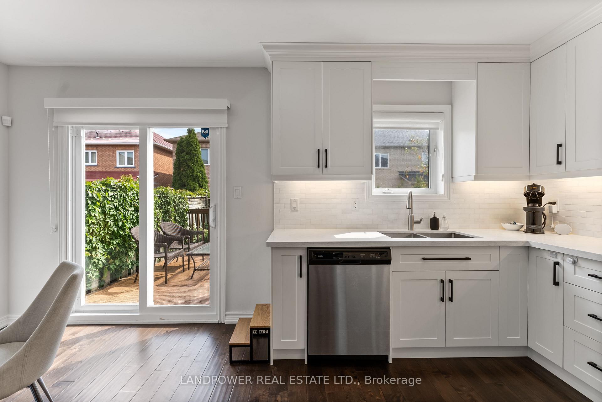 Photo 15 of 57 Royal Appian Crescent, Vaughan, Patterson — HOMEH