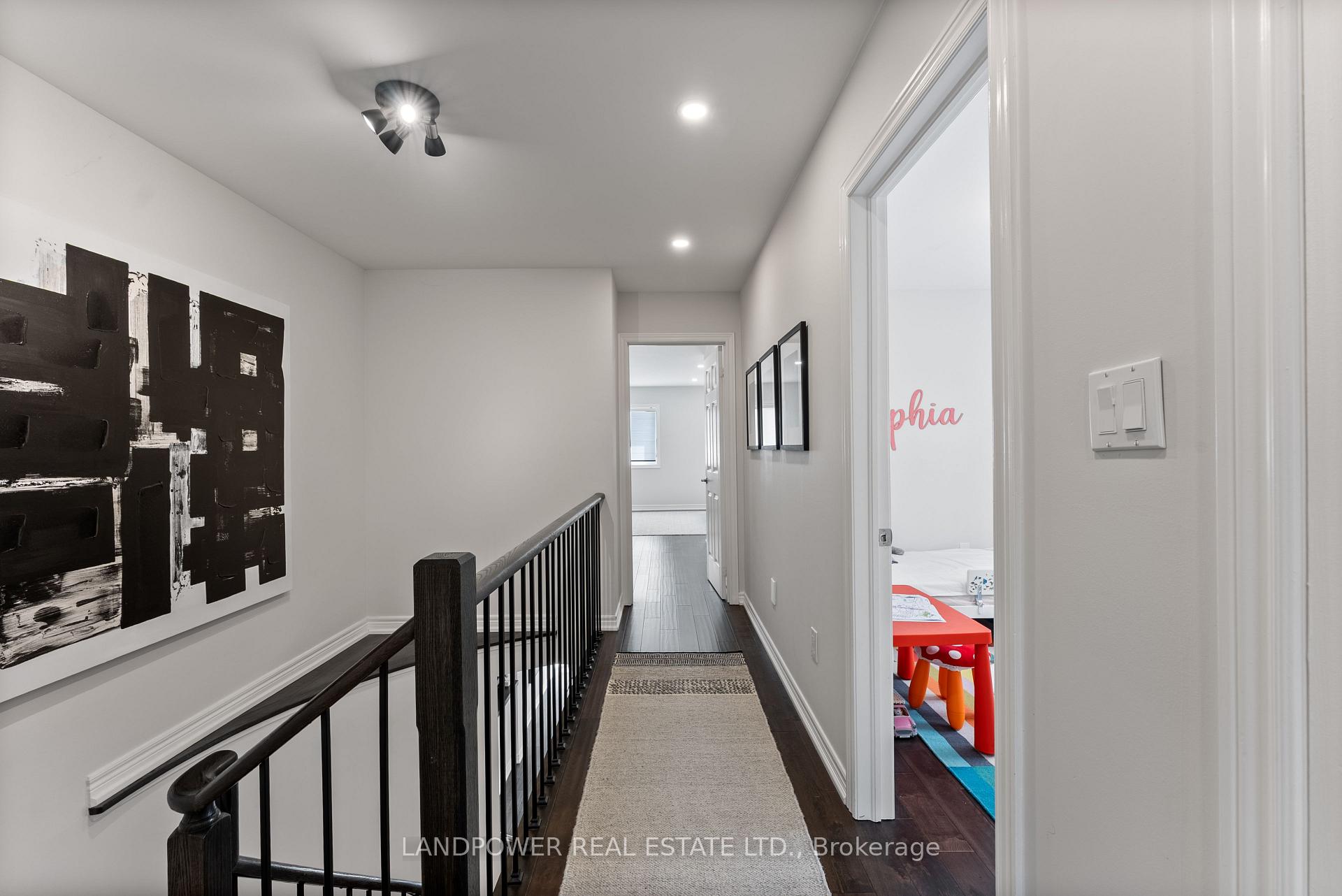 Photo 18 of 57 Royal Appian Crescent, Vaughan, Patterson — HOMEH