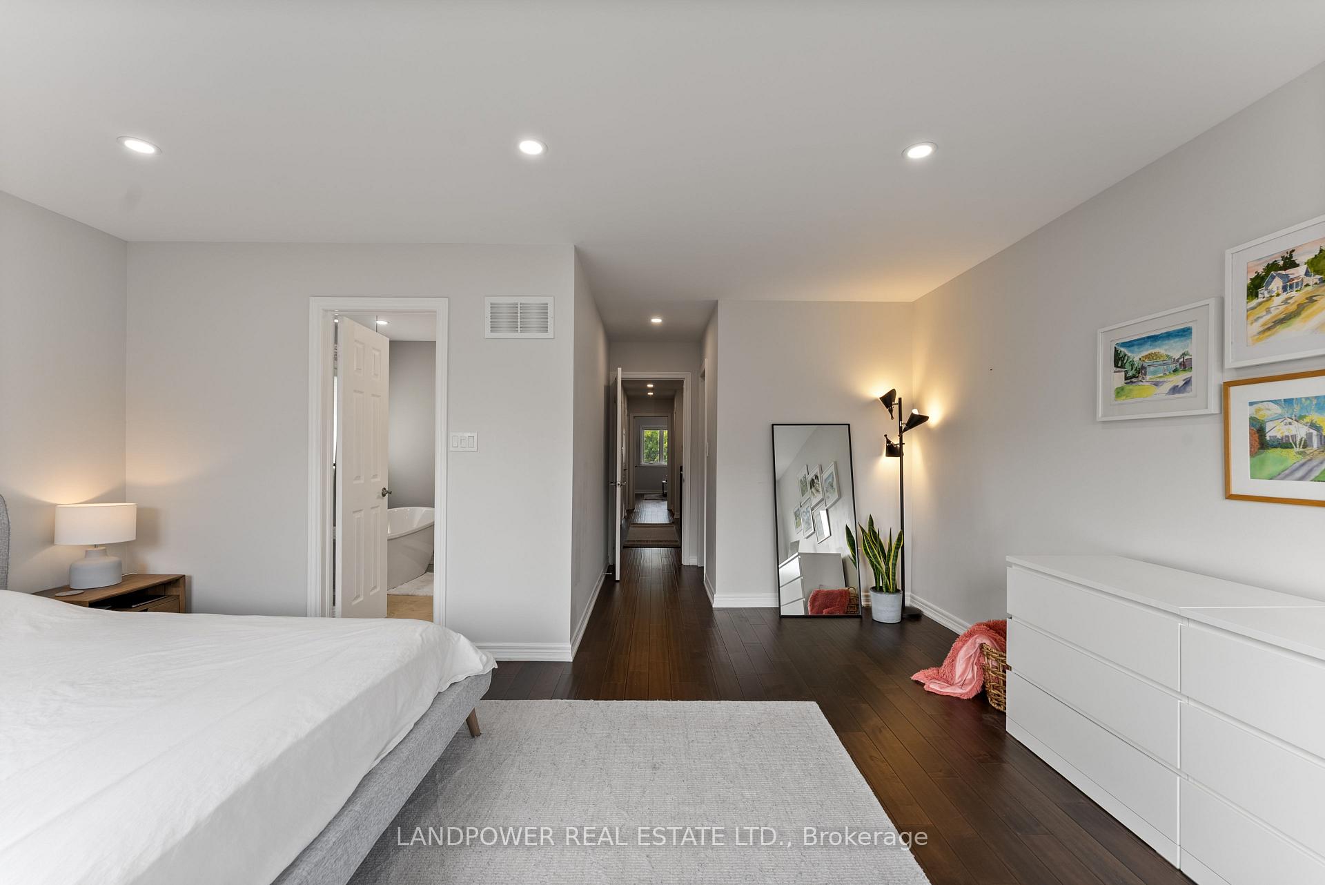 Photo 19 of 57 Royal Appian Crescent, Vaughan, Patterson — HOMEH