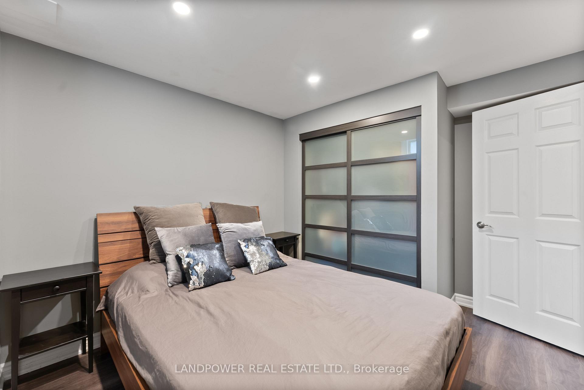 Photo 40 of 57 Royal Appian Crescent, Vaughan, Patterson — HOMEH