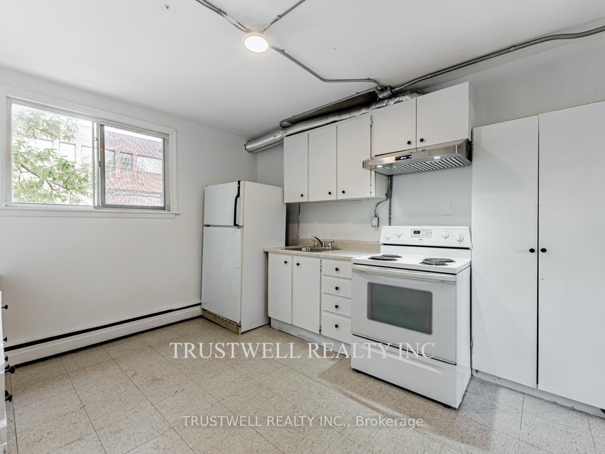 Photo 4 of Unit 4, 105 Mary Street E, Whitby, Downtown Whitby — HOMEH