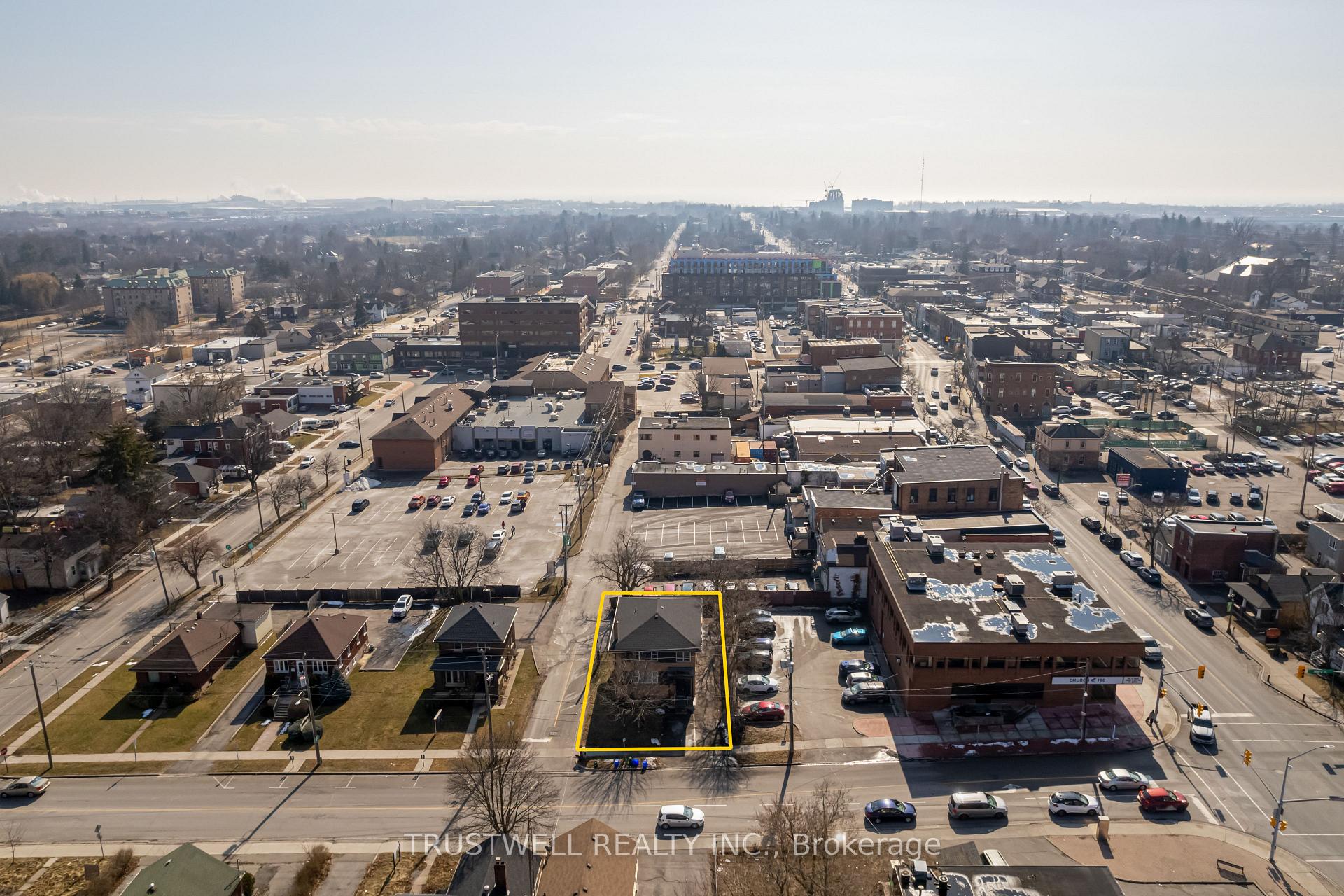 Photo 13 of Unit 4, 105 Mary Street E, Whitby, Downtown Whitby — HOMEH