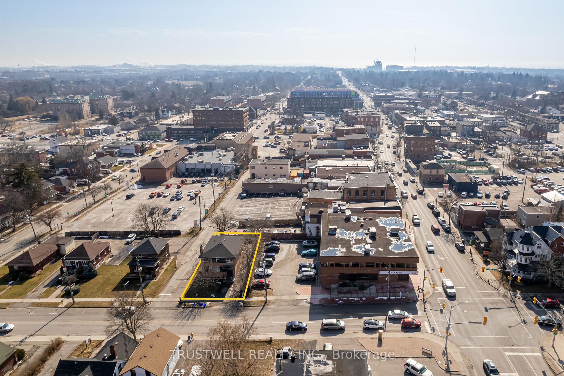Photo 16 of Unit 4, 105 Mary Street E, Whitby, Downtown Whitby — HOMEH