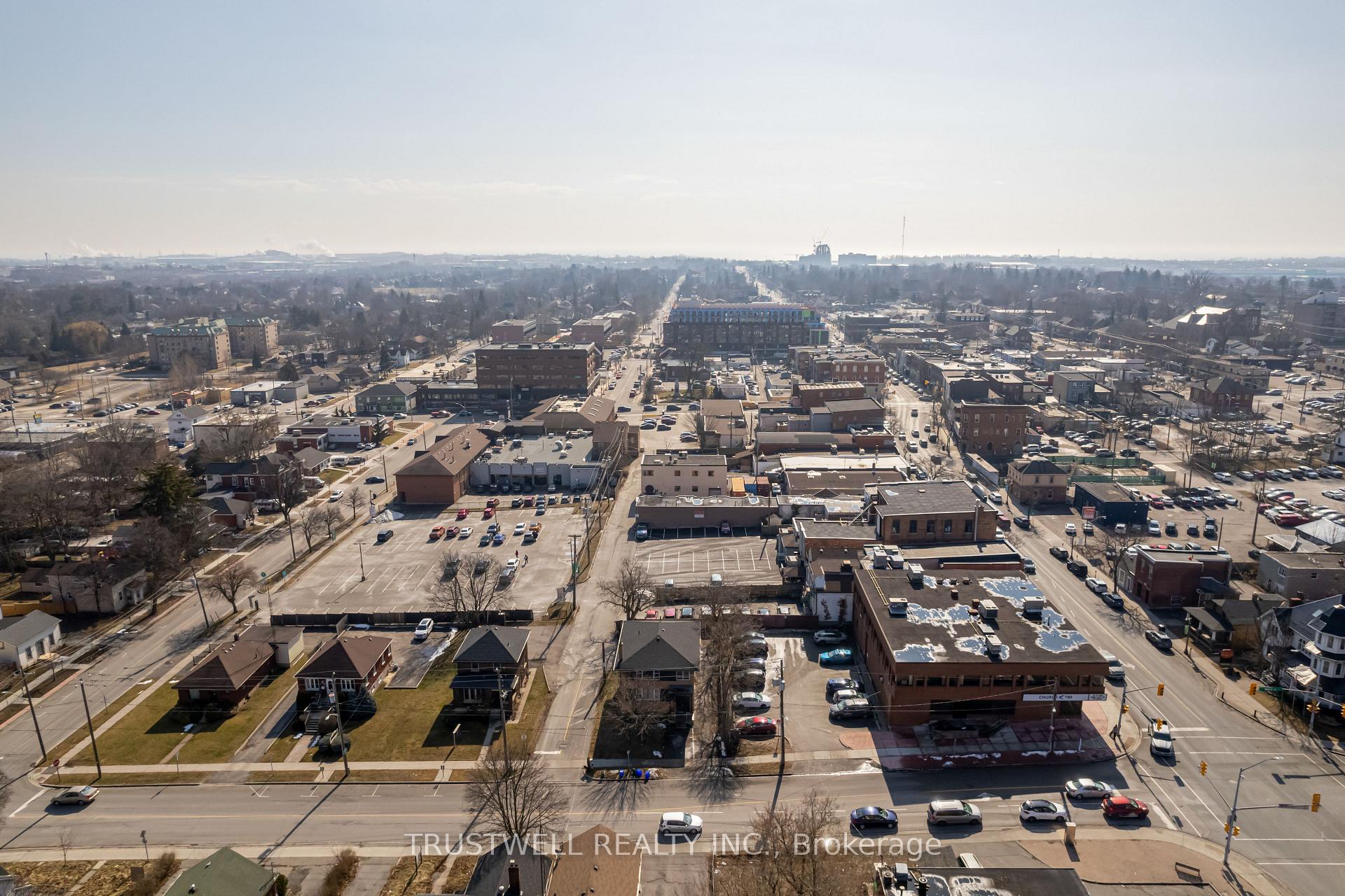 Photo 18 of Unit 4, 105 Mary Street E, Whitby, Downtown Whitby — HOMEH