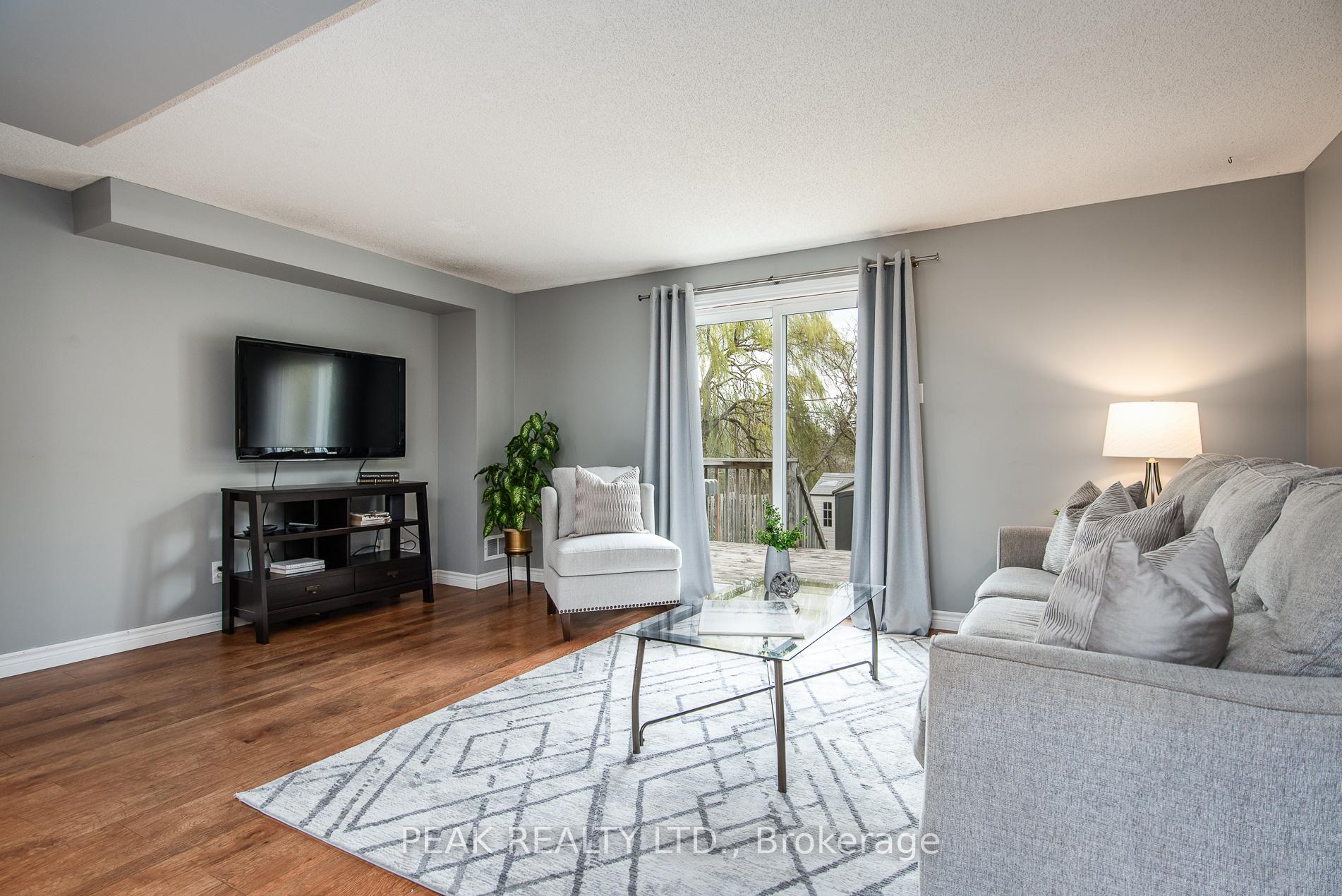 Photo 20 of Unit A, 608 Royal Beech Drive, Waterloo — HOMEH