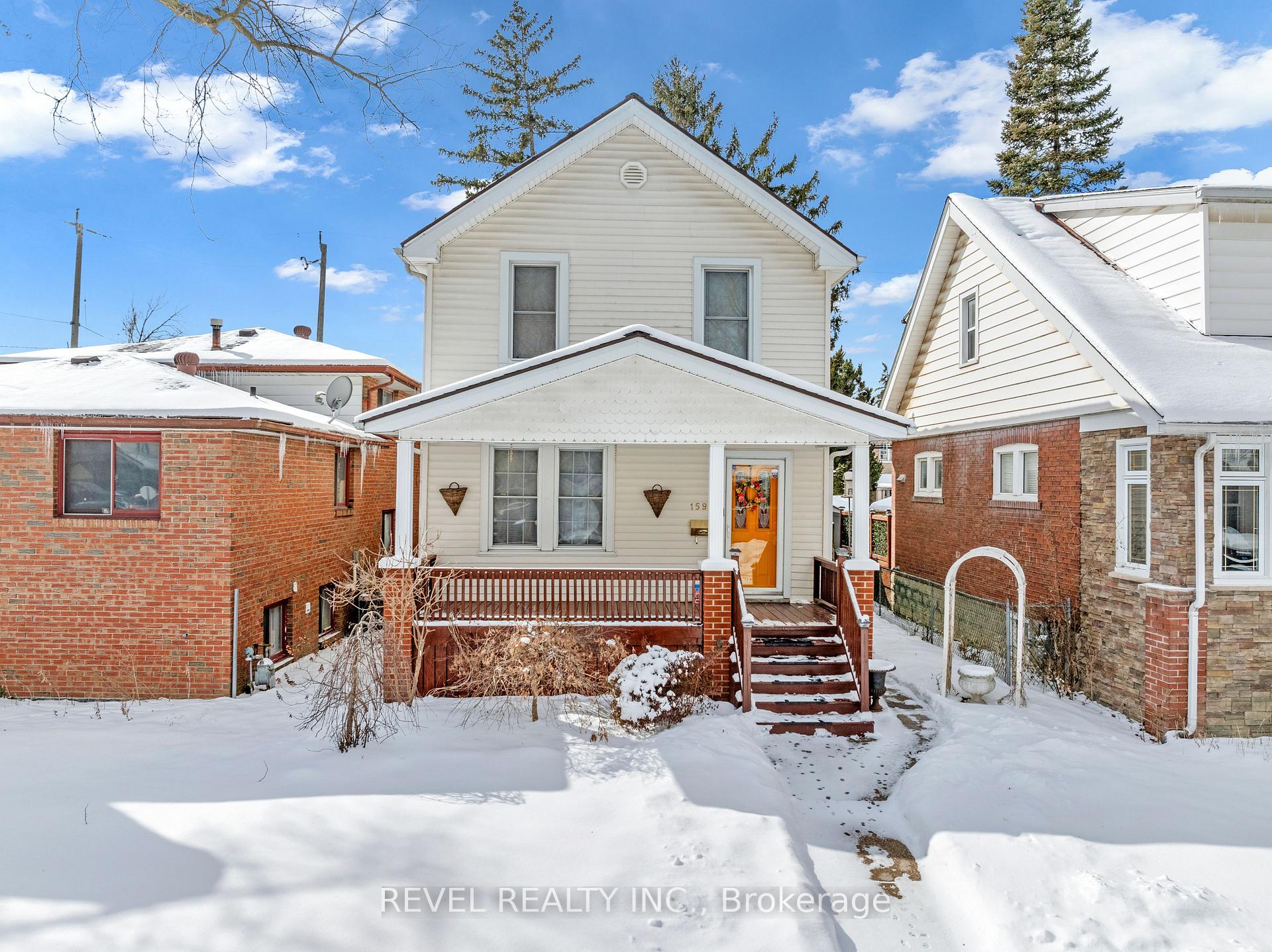 Photo 2 of 1591 York Street, Windsor — HOMEH