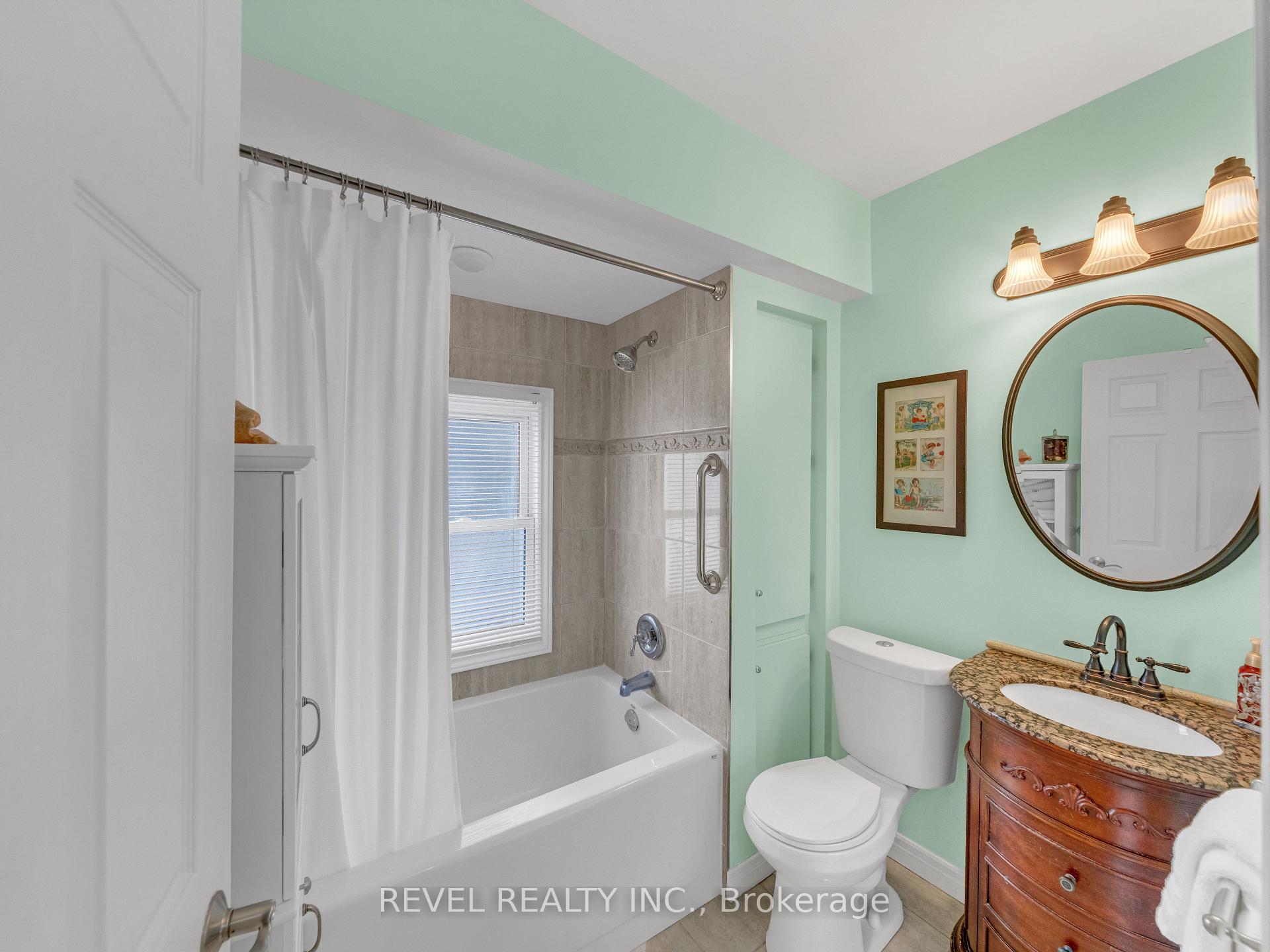 Photo 14 of 1591 York Street, Windsor — HOMEH