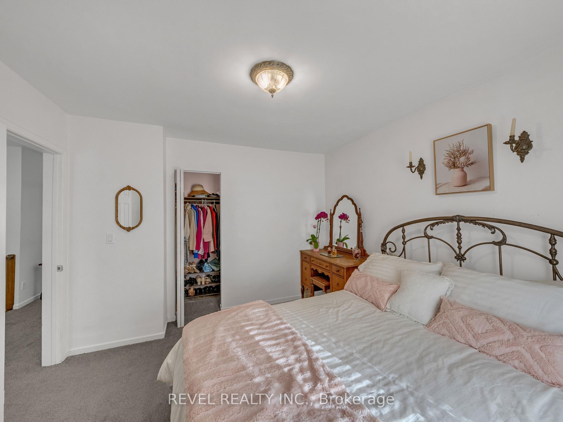 Photo 16 of 1591 York Street, Windsor — HOMEH