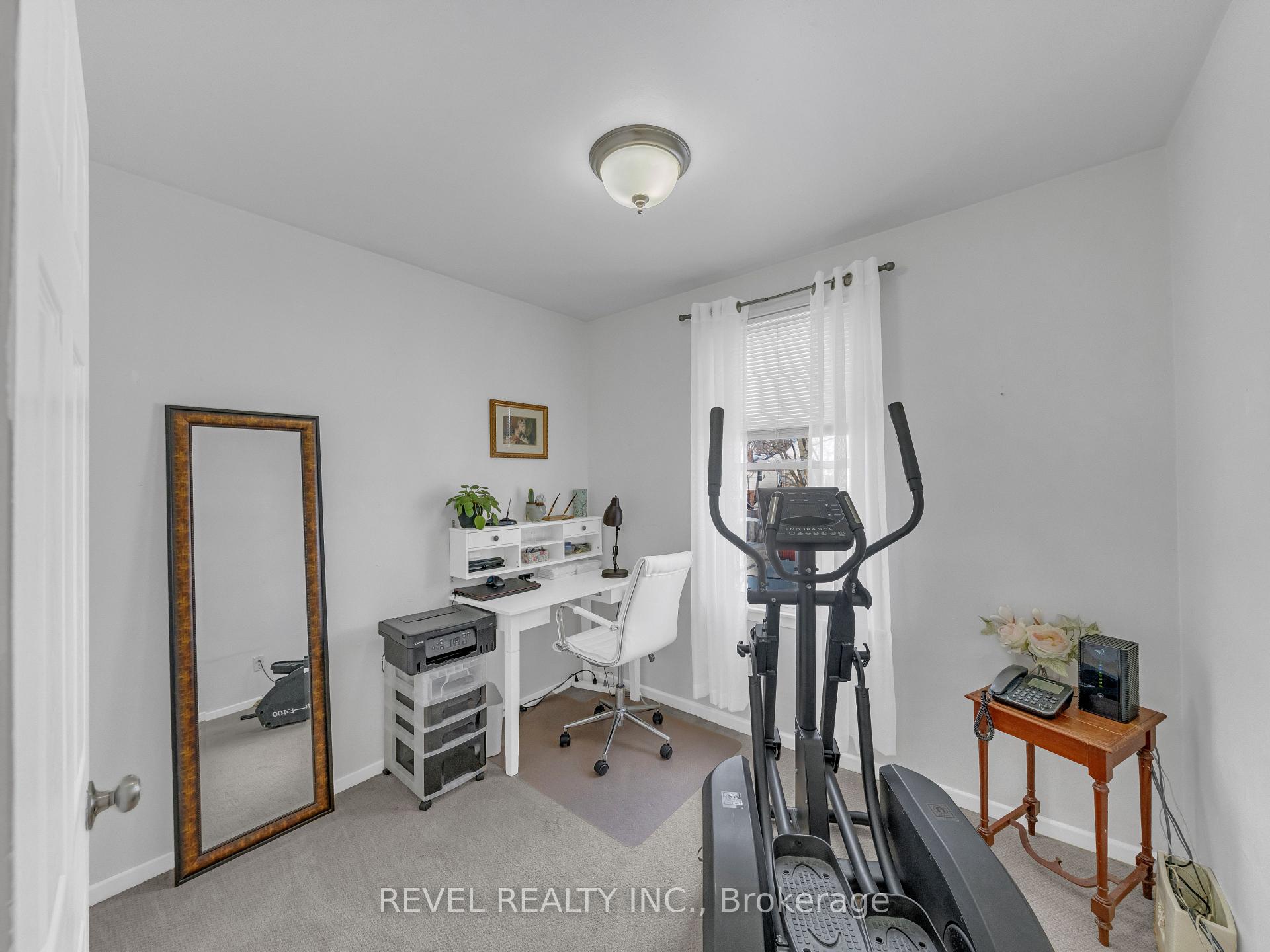 Photo 19 of 1591 York Street, Windsor — HOMEH