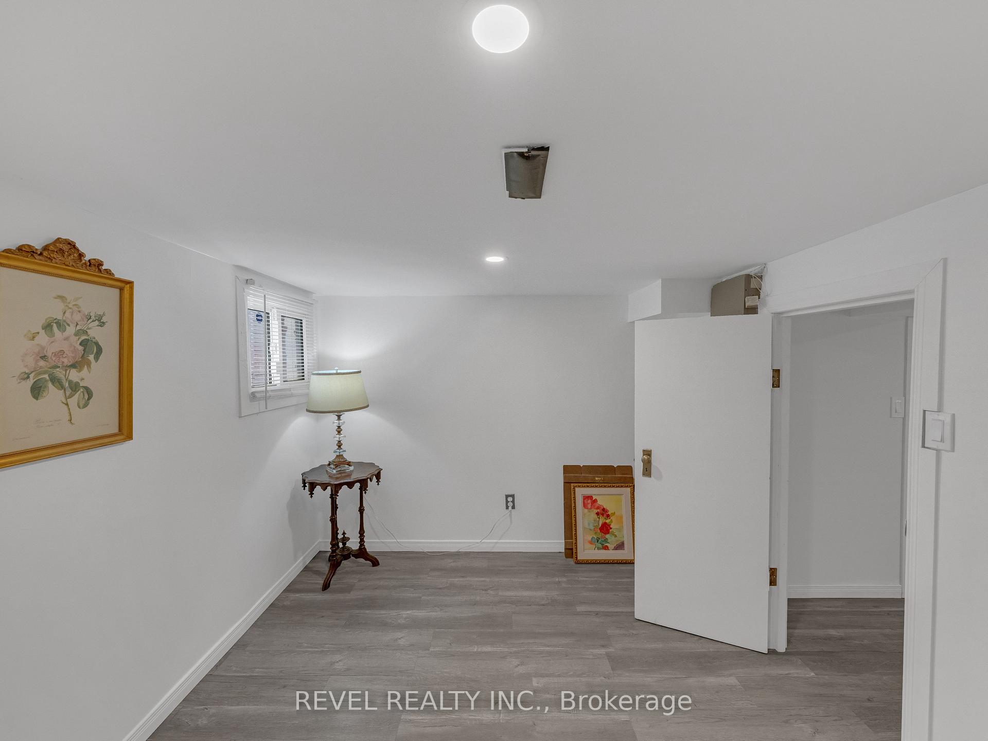 Photo 24 of 1591 York Street, Windsor — HOMEH