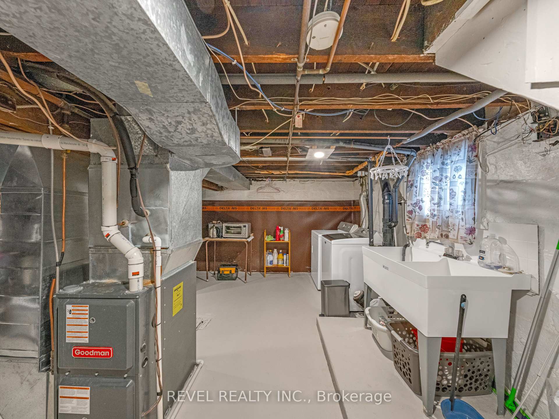 Photo 26 of 1591 York Street, Windsor — HOMEH