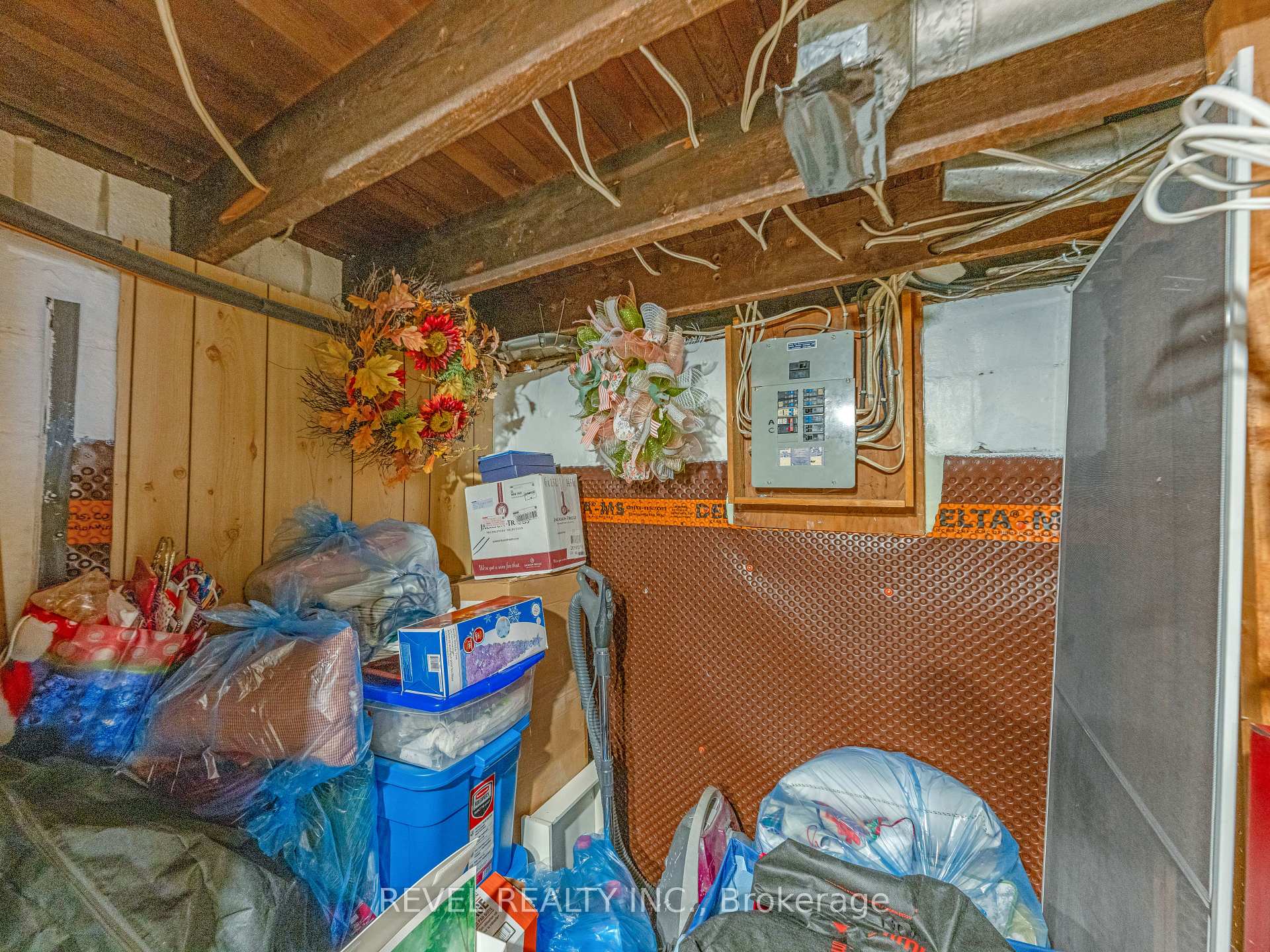 Photo 29 of 1591 York Street, Windsor — HOMEH