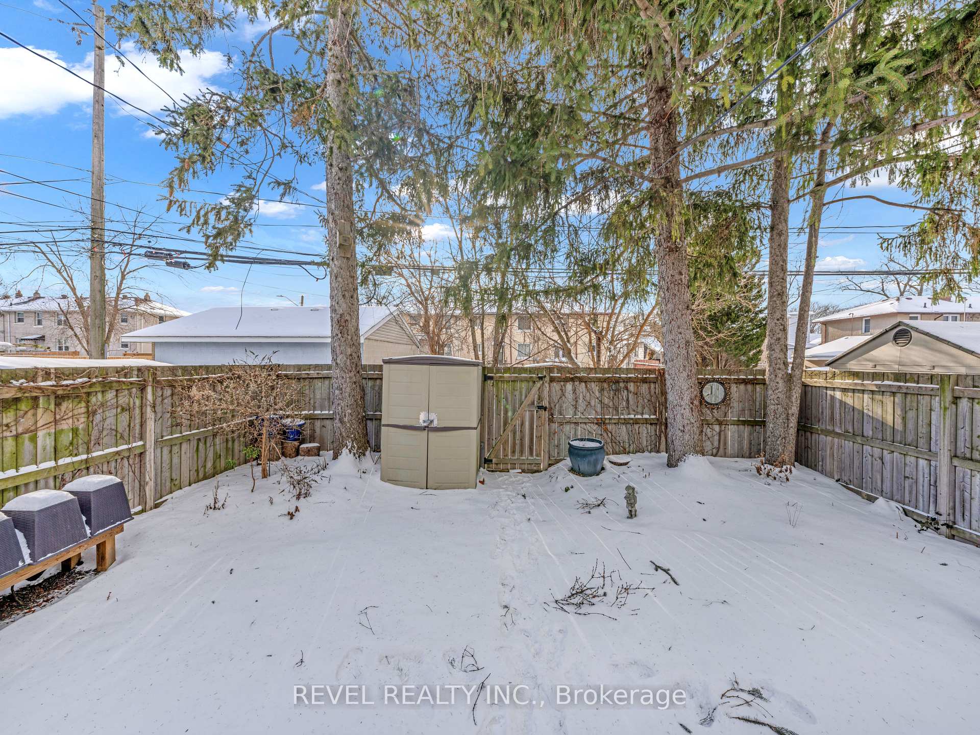 Photo 31 of 1591 York Street, Windsor — HOMEH
