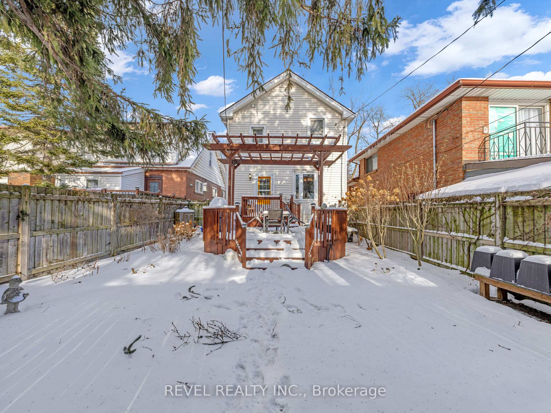 Photo 32 of 1591 York Street, Windsor — HOMEH