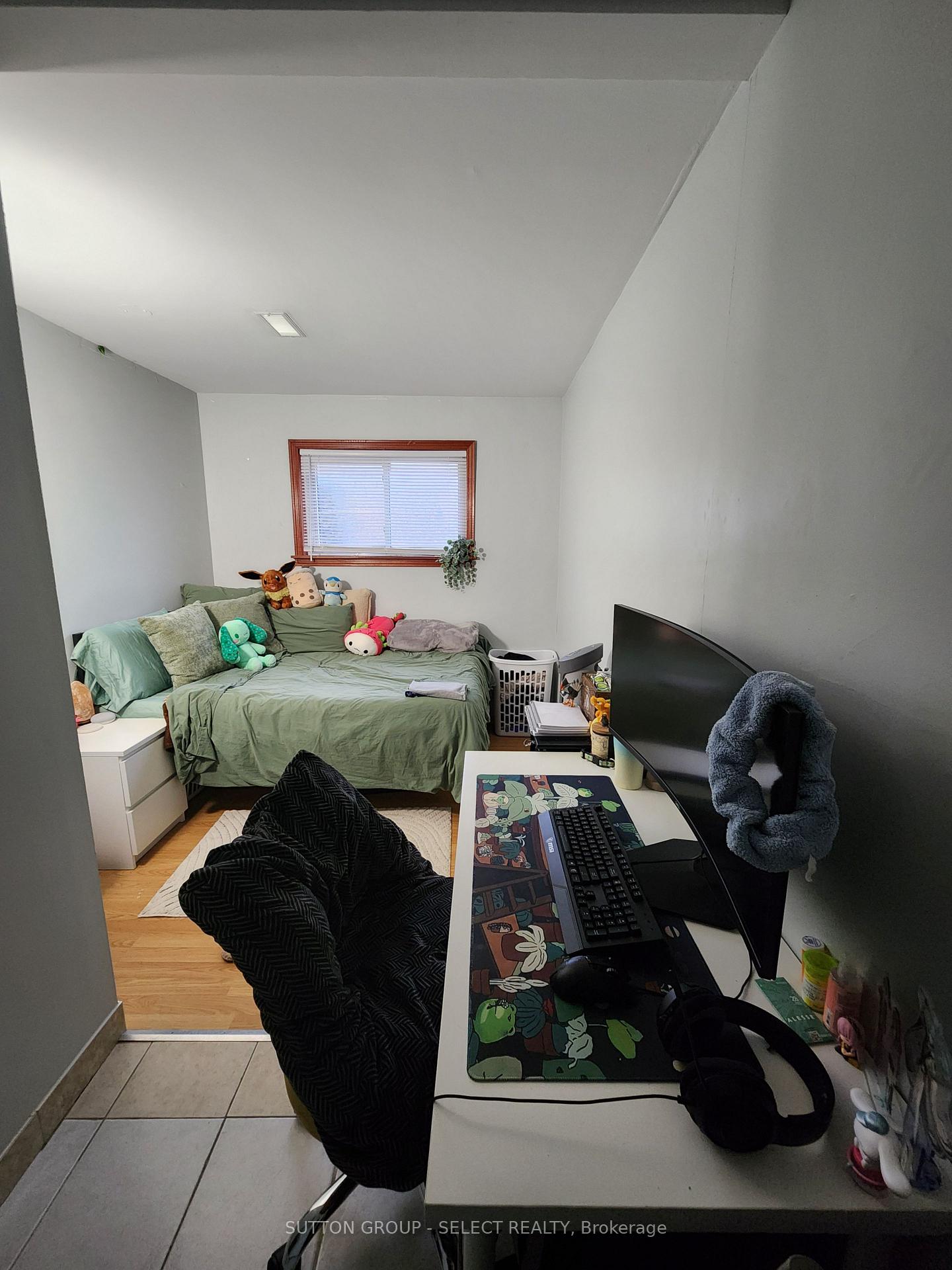Photo 20 of 548 Caron Avenue, Windsor — HOMEH