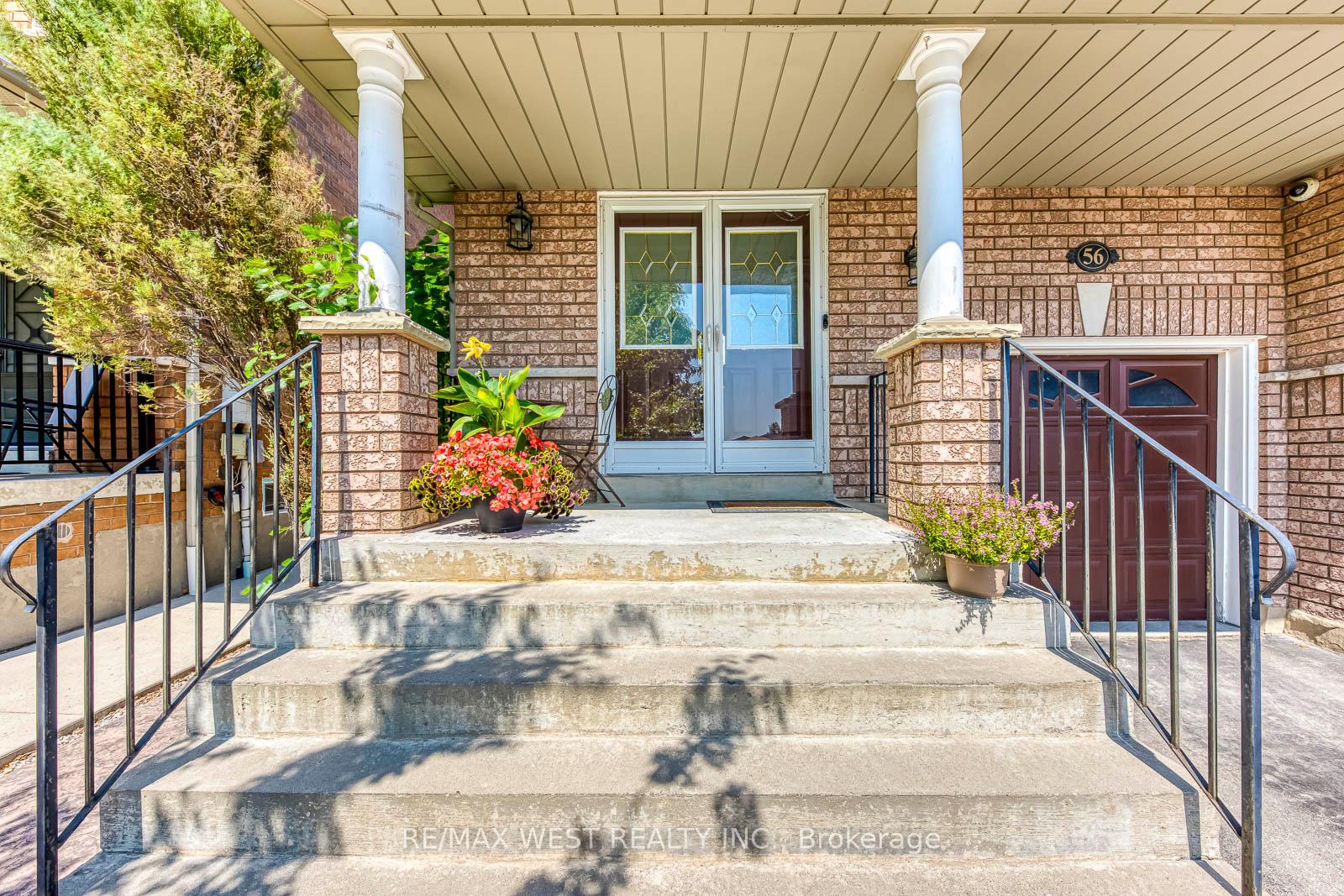 Photo 4 of 56 Laura Sabrina Drive, Vaughan, Sonoma Heights — HOMEH